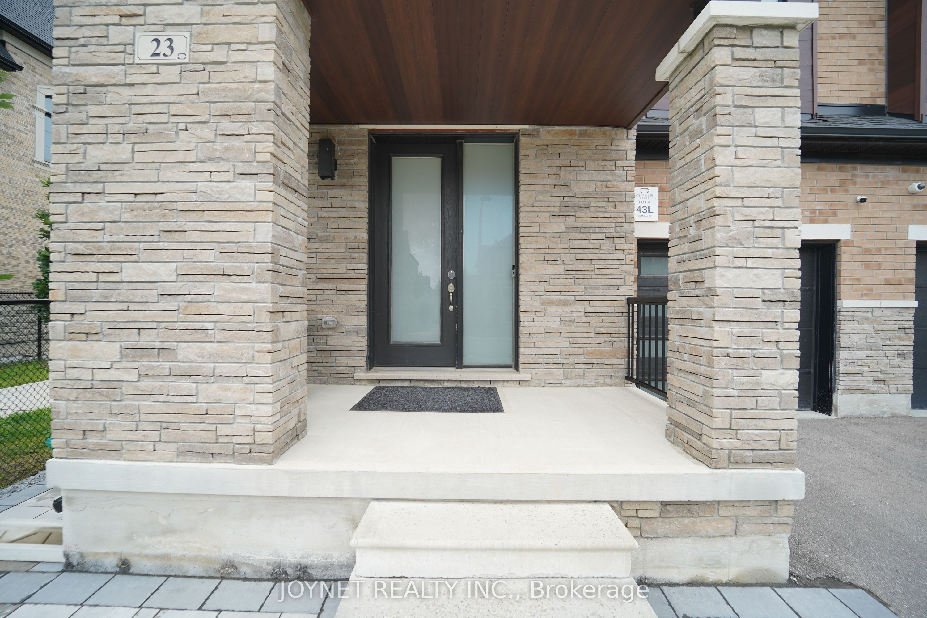 23 Mallery Street, Richmond Hill, ON L4S 0H7