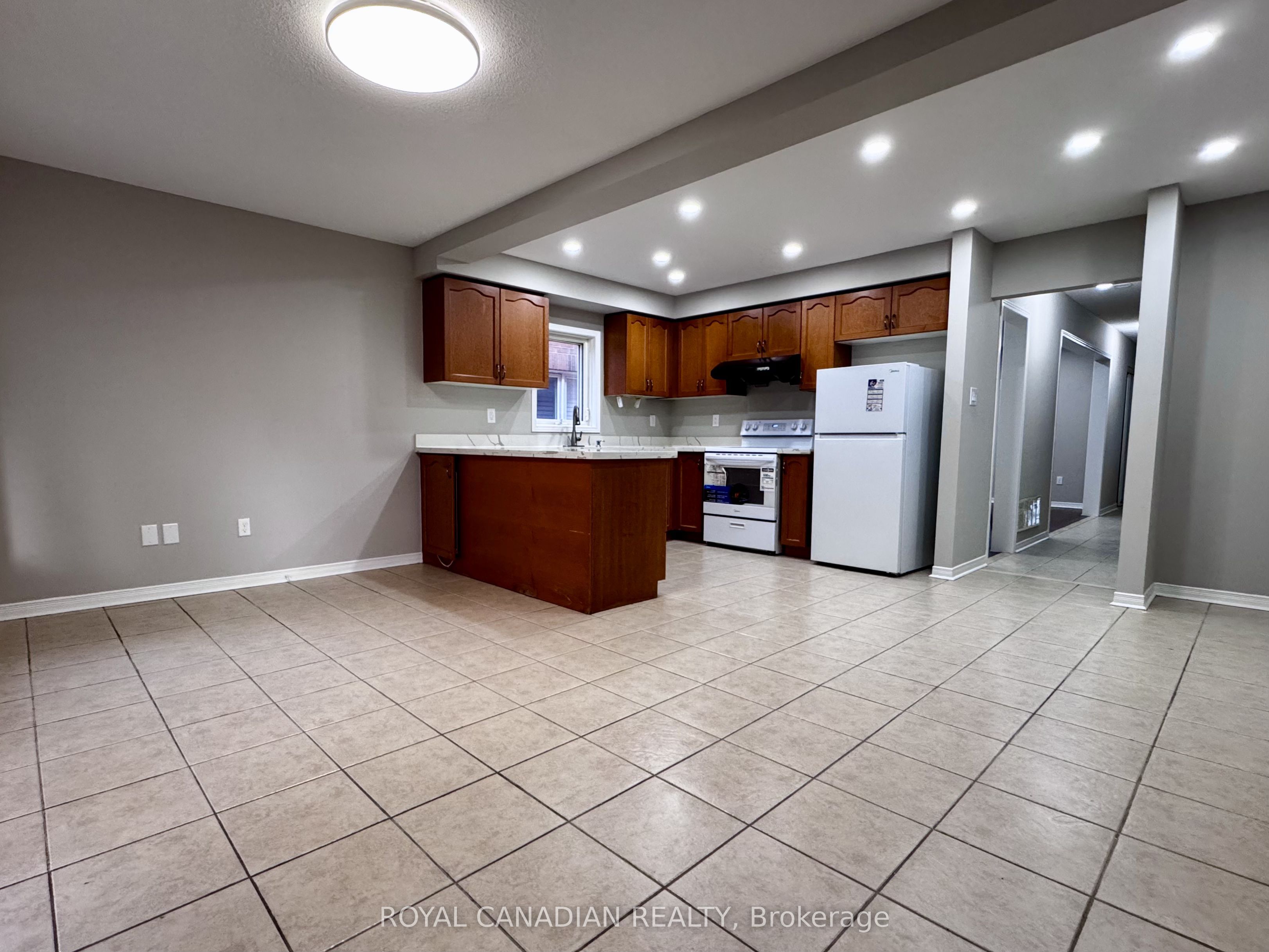 10 Guinevere Road, Markham, ON L3S 4S9