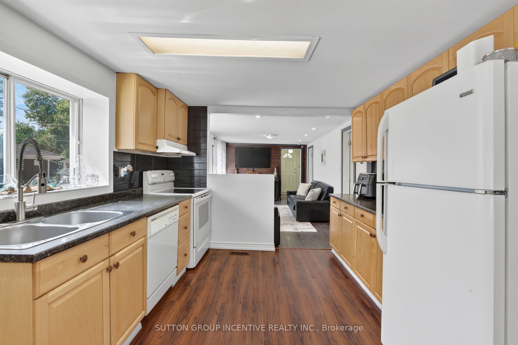 191 Ways Bay Drive, Georgina, ON L4P 2M6