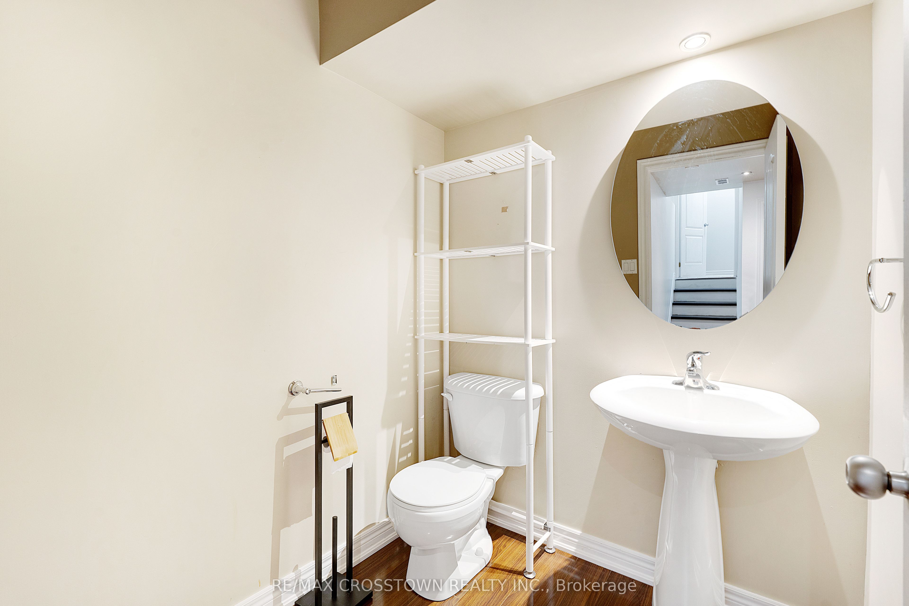 11 Kensington Trail, Barrie, ON L4N 0K5