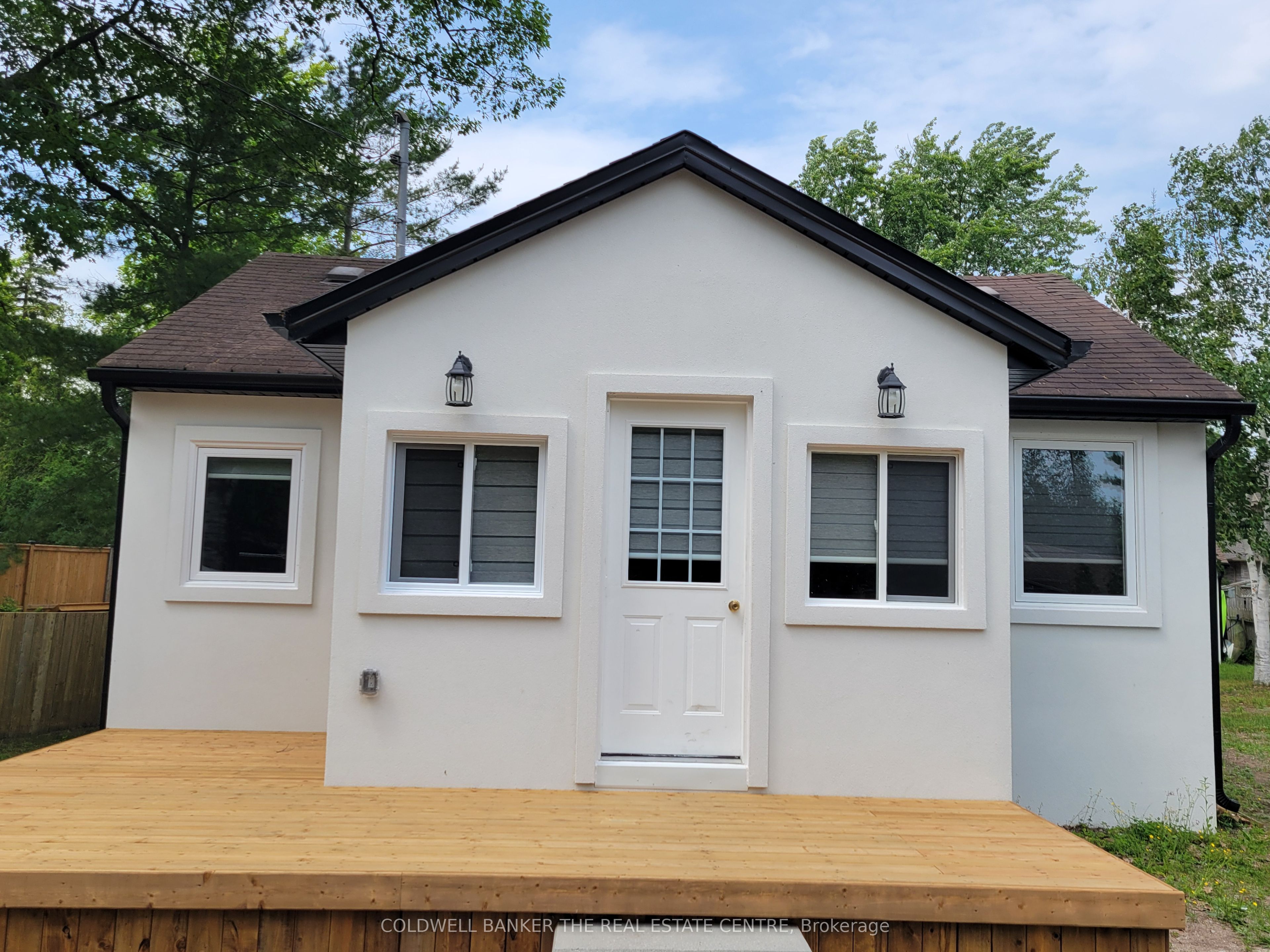 16 73rd Street N Part 1, Wasaga Beach, ON L9Z 2X6