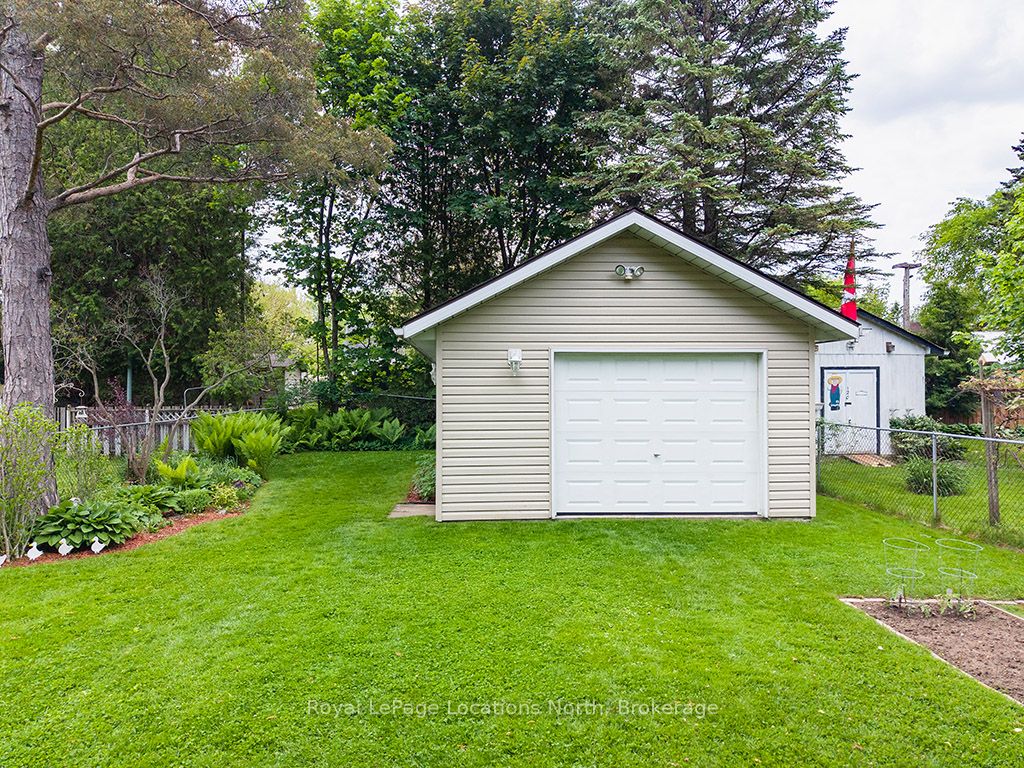 114 Eighth Street, Collingwood, ON L9Y 2C5