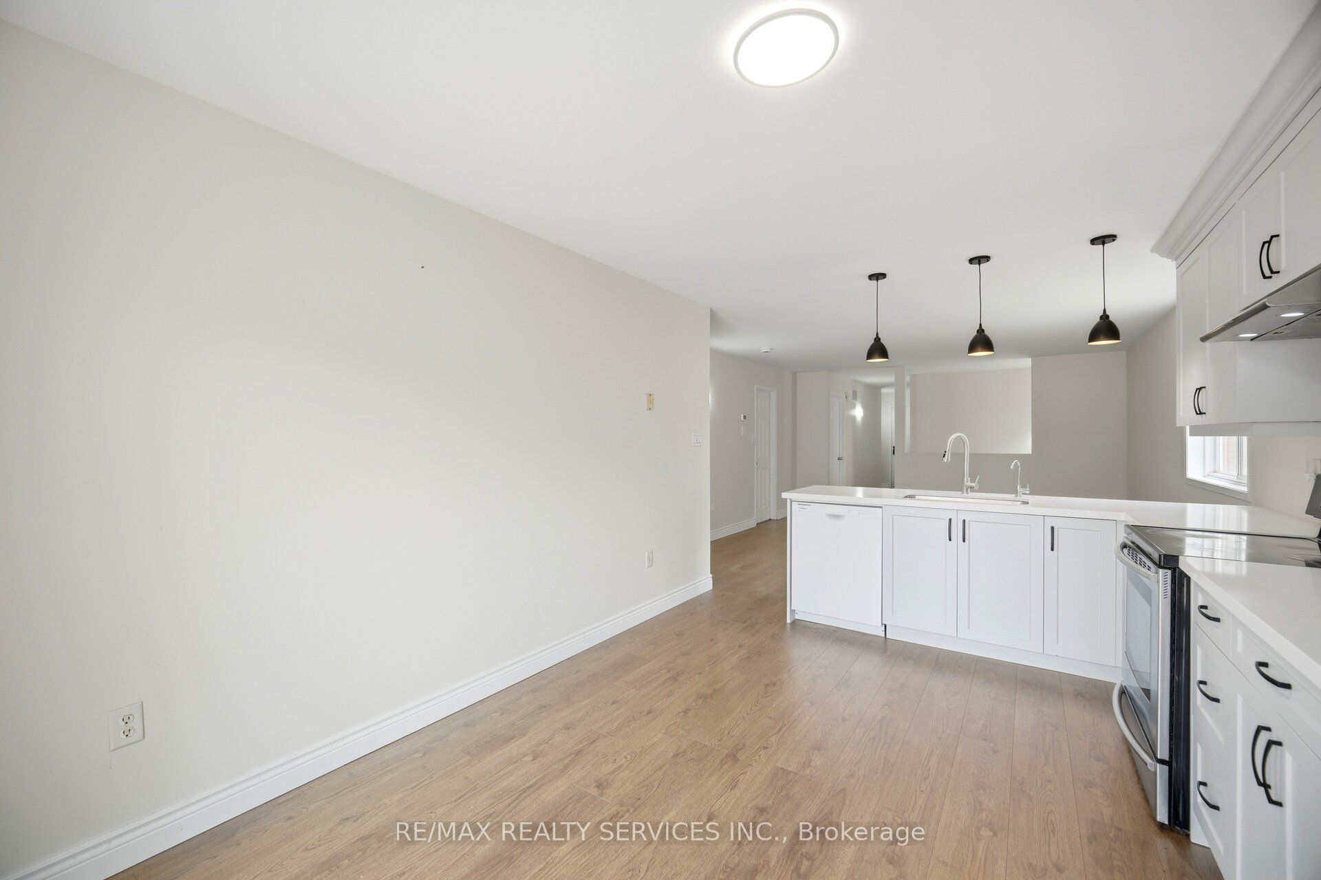 17 Sydenham Wells N/A, Barrie, ON L4M 6R3