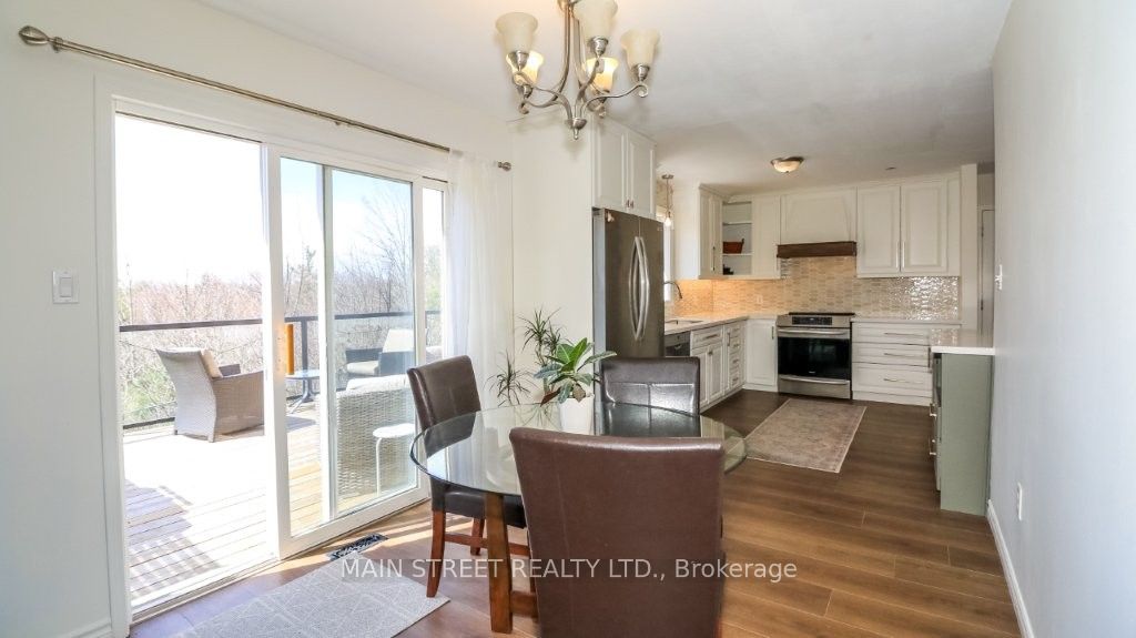 89 Silver Maple Crescent, Barrie, ON L4N 0E5