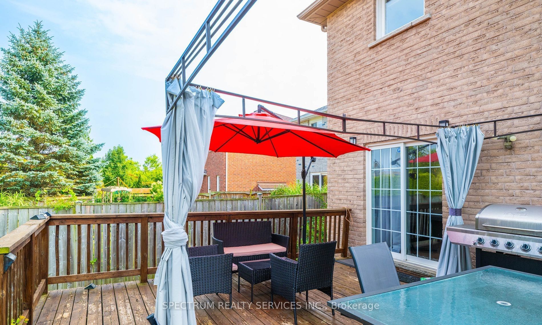 54 Northview Crescent, Barrie, ON L4N 9T4