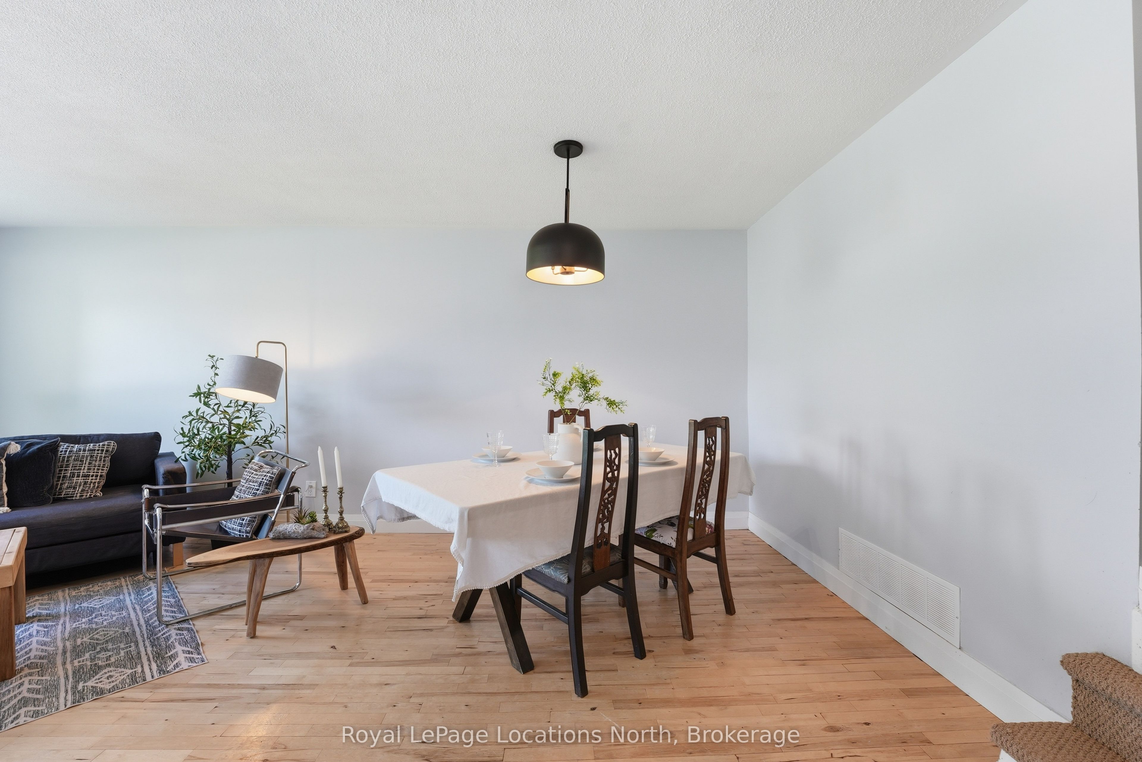 32 Courtice Crescent, Collingwood, ON L9Y 4G1