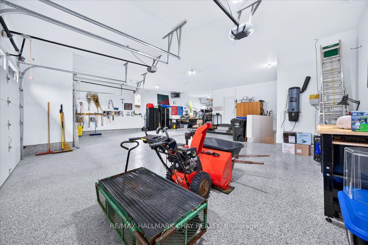 66 LUELLA Boulevard, Springwater, ON L0L 1Y2