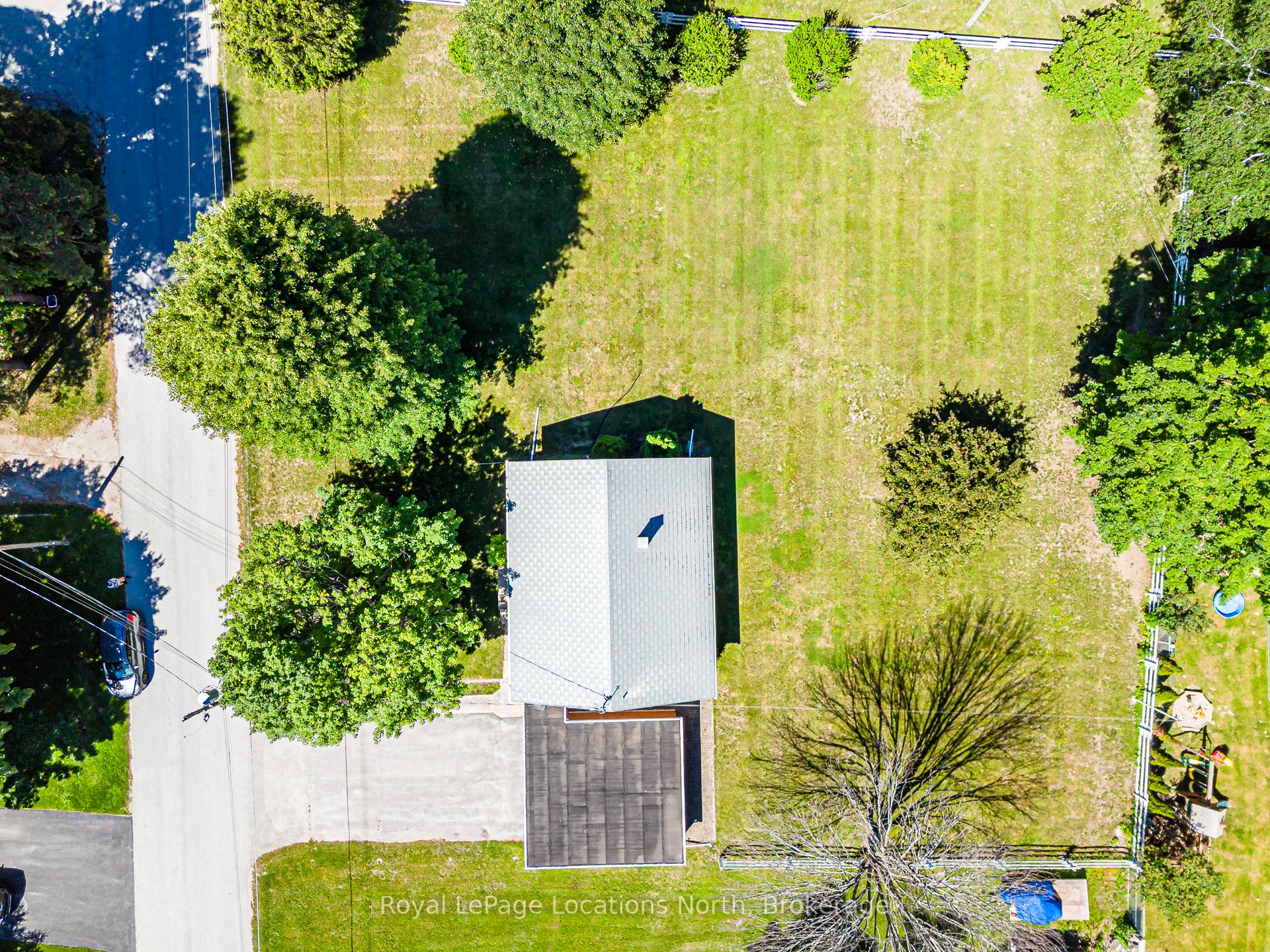 2 Buist Street, Clearview, ON L0M 1P0