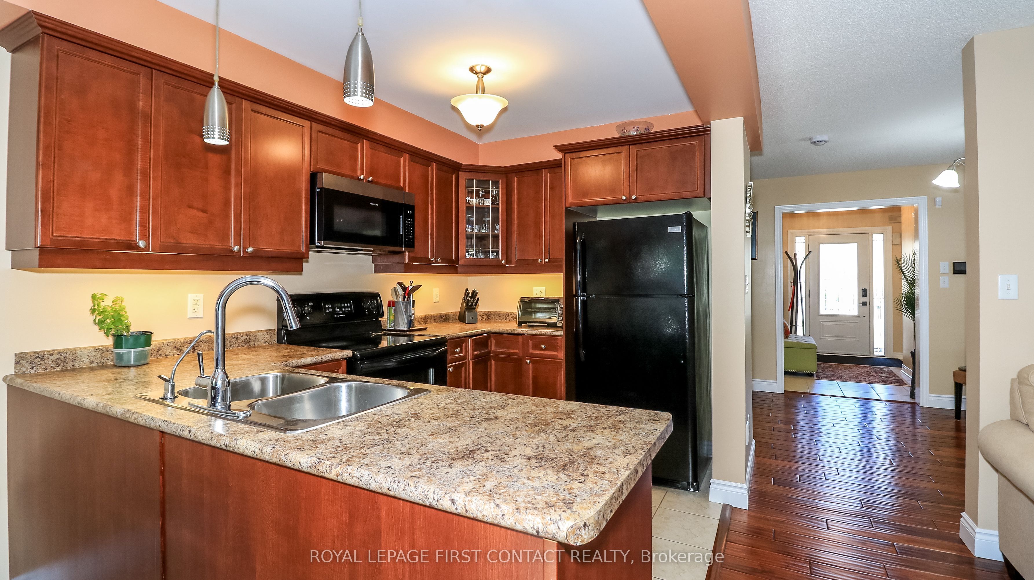 79 Winchester Terrace, Barrie, ON L4M 0C8