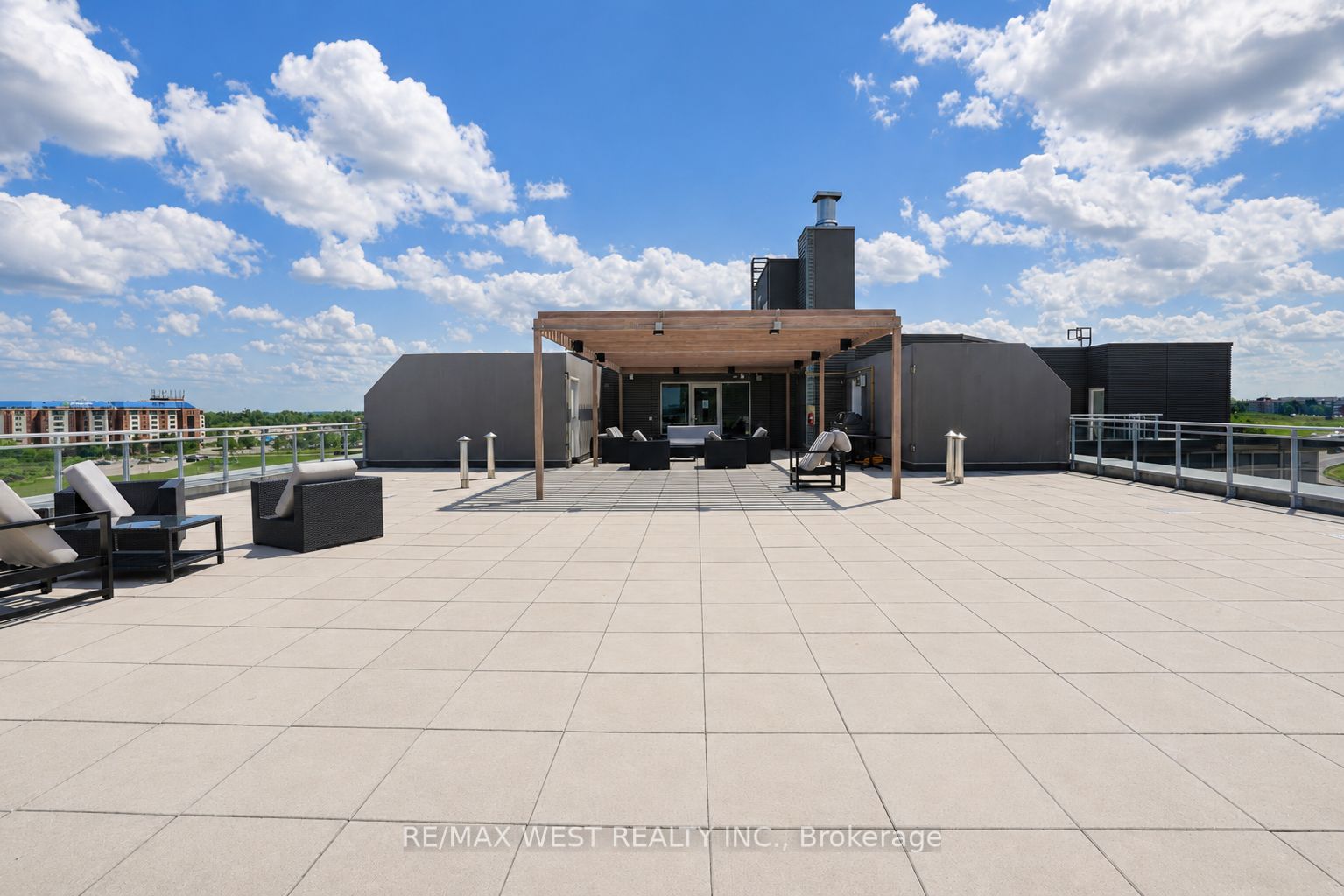 58 Lakeside Terrace 216, Barrie, ON L4M 0L5