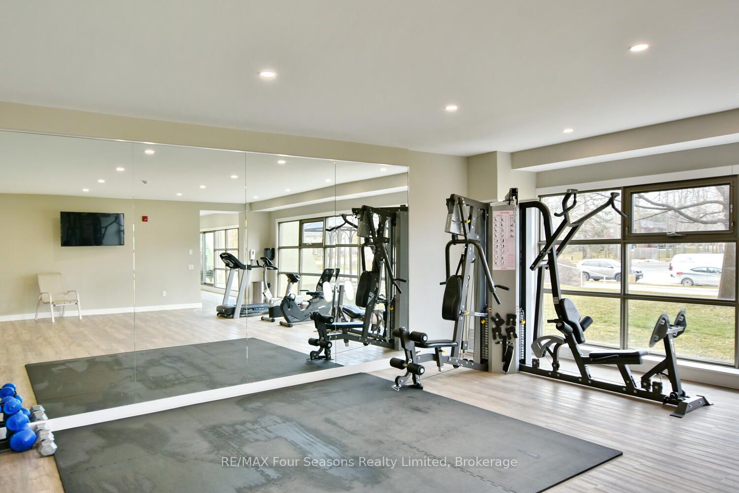 172 Eighth Street 505, Collingwood, ON L9Y 4T2