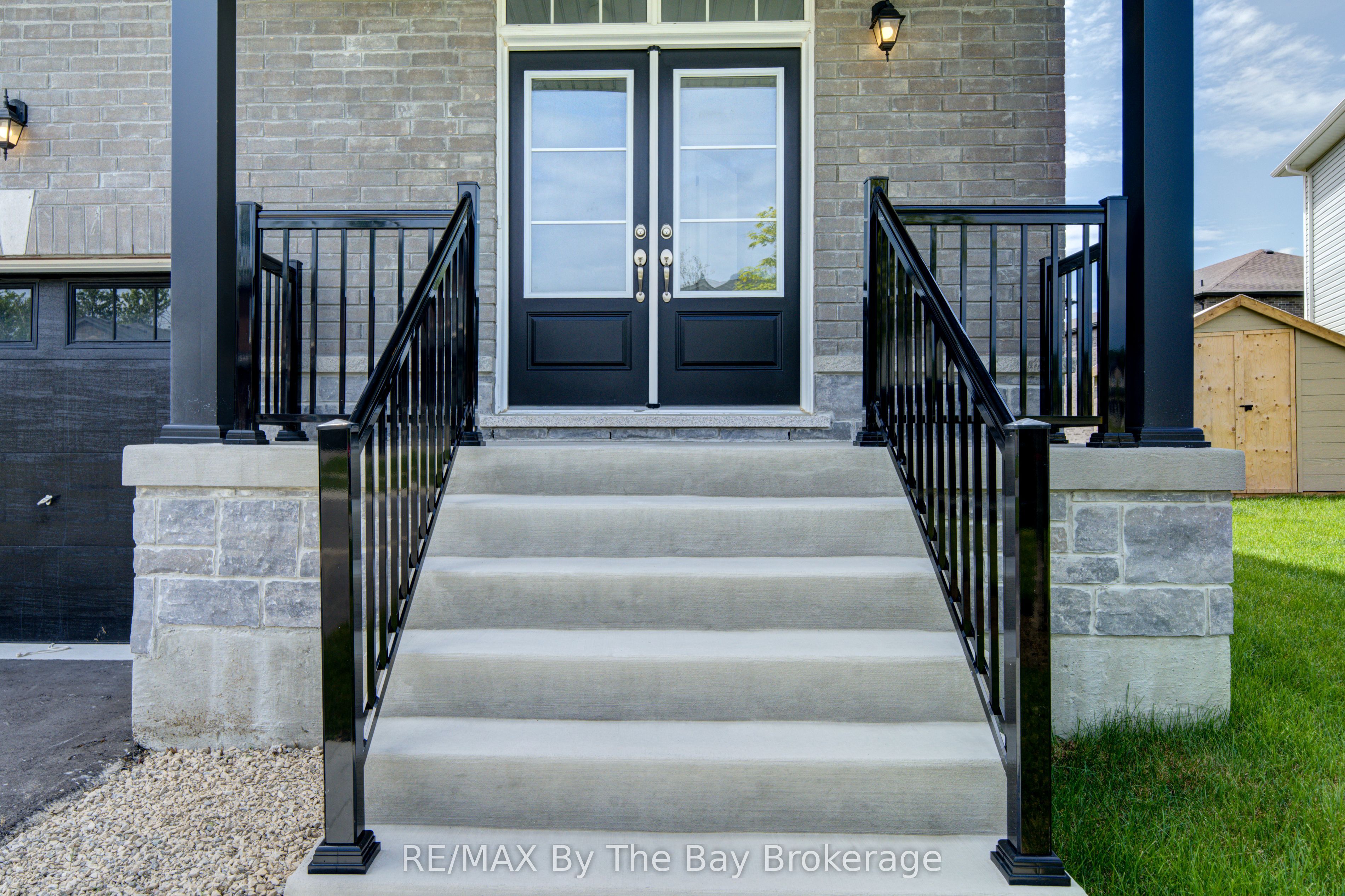 19 Amber Drive, Wasaga Beach, ON L9Z 0R9