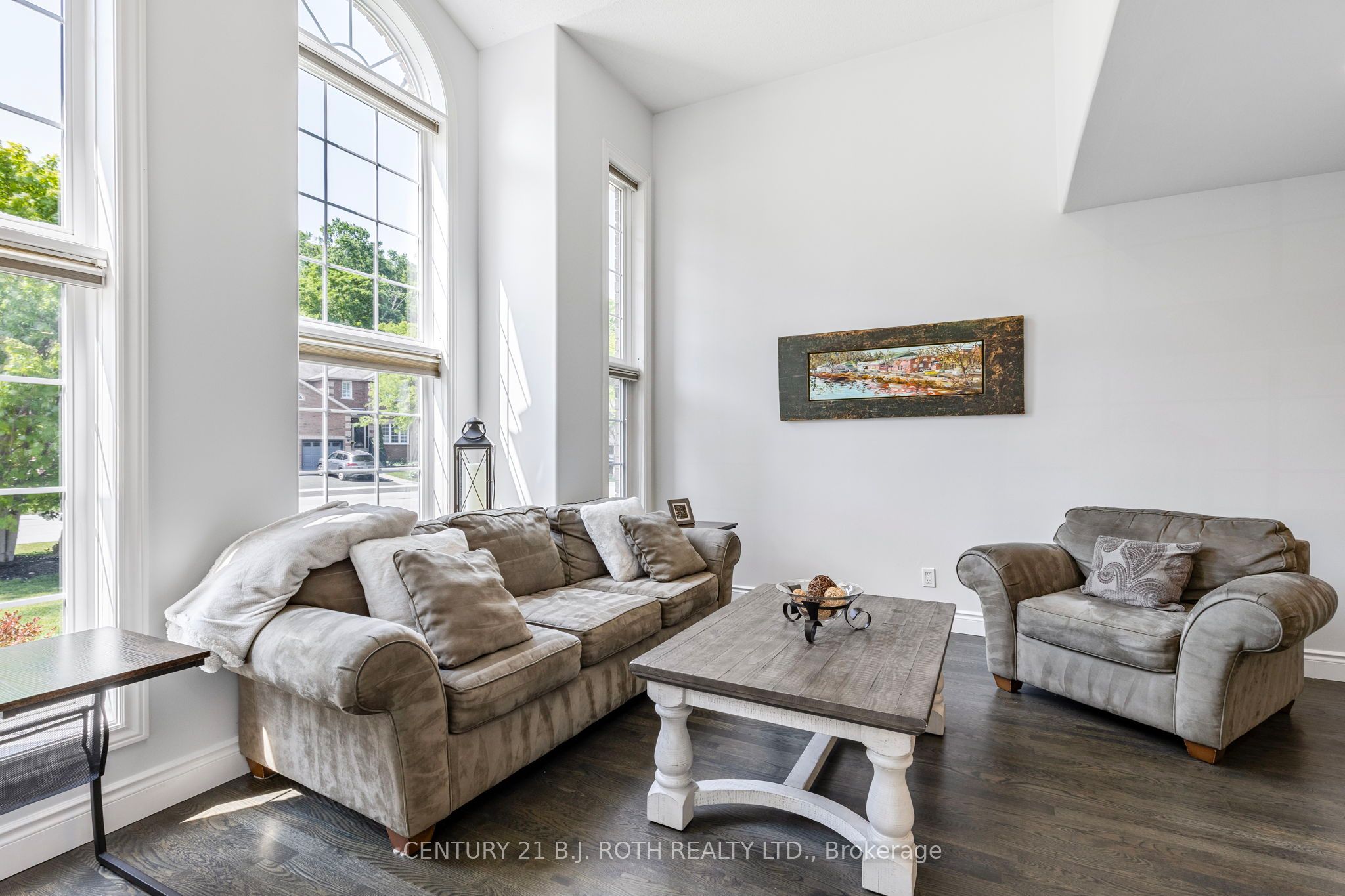 48 Crimson Ridge Road, Barrie, ON L4N 9S1
