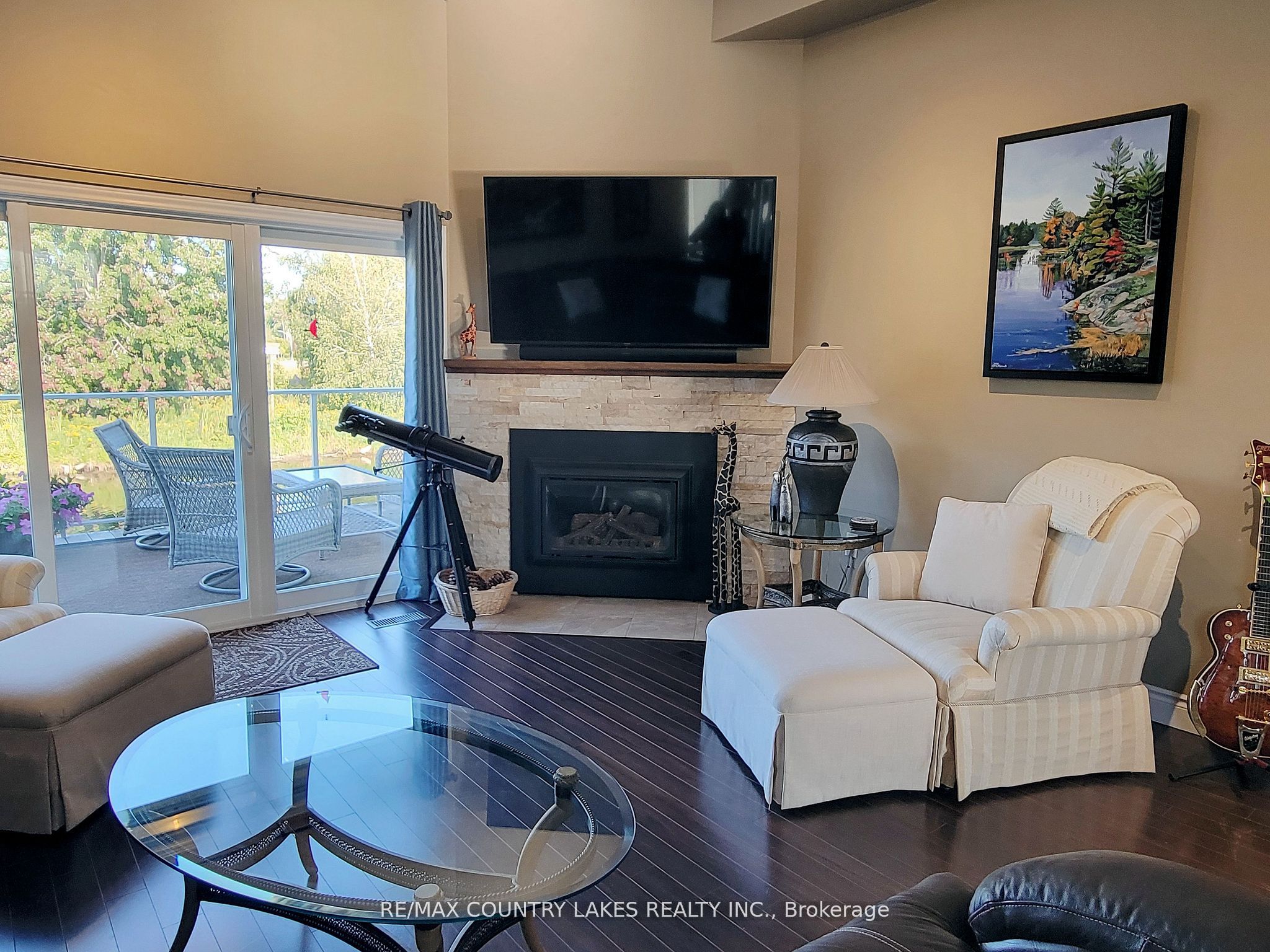 4 Paradise Boulevard 11, Ramara, ON L0K 1B0