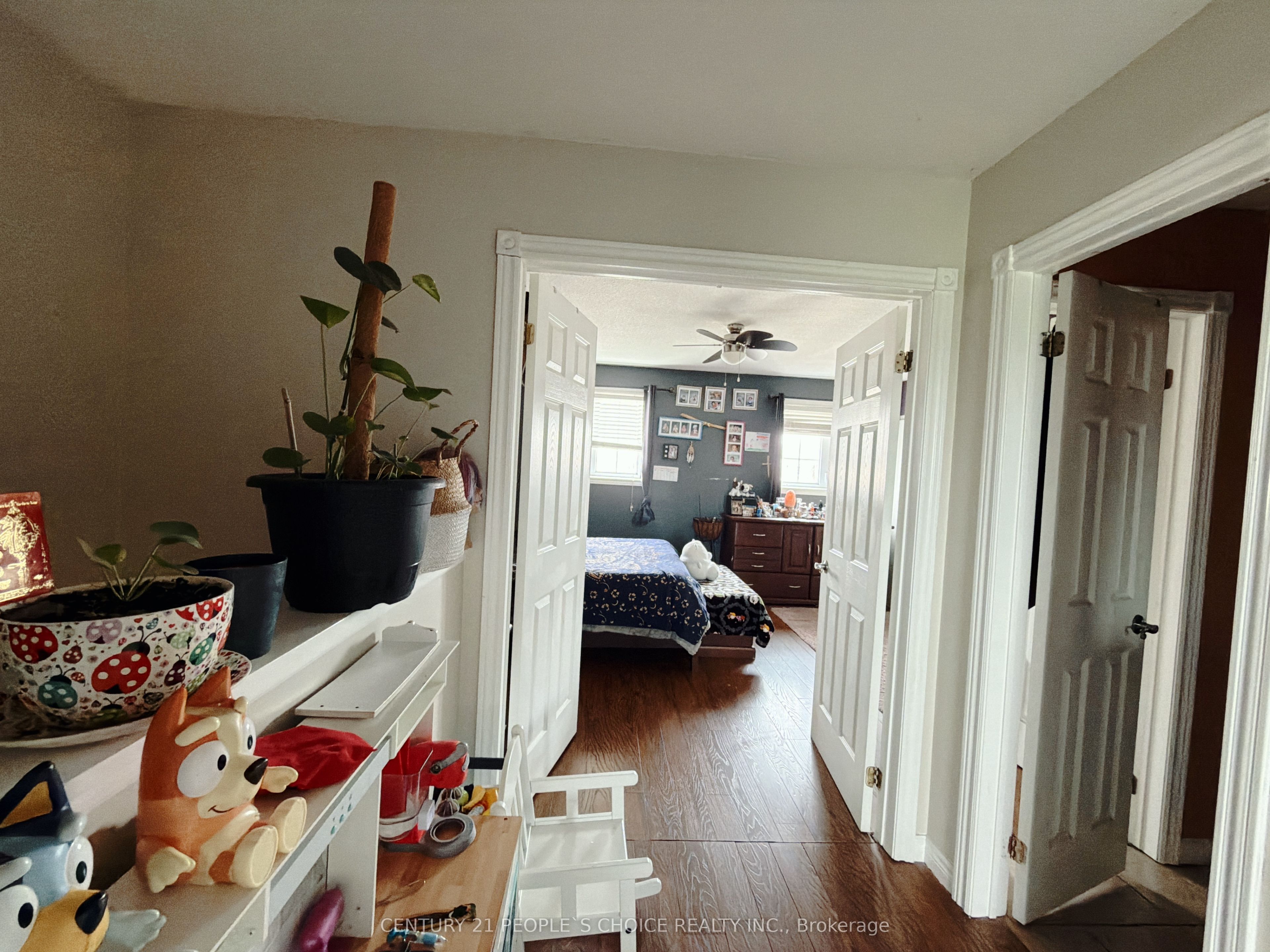 66 Michael Crescent, Barrie, ON L4M 6Z2