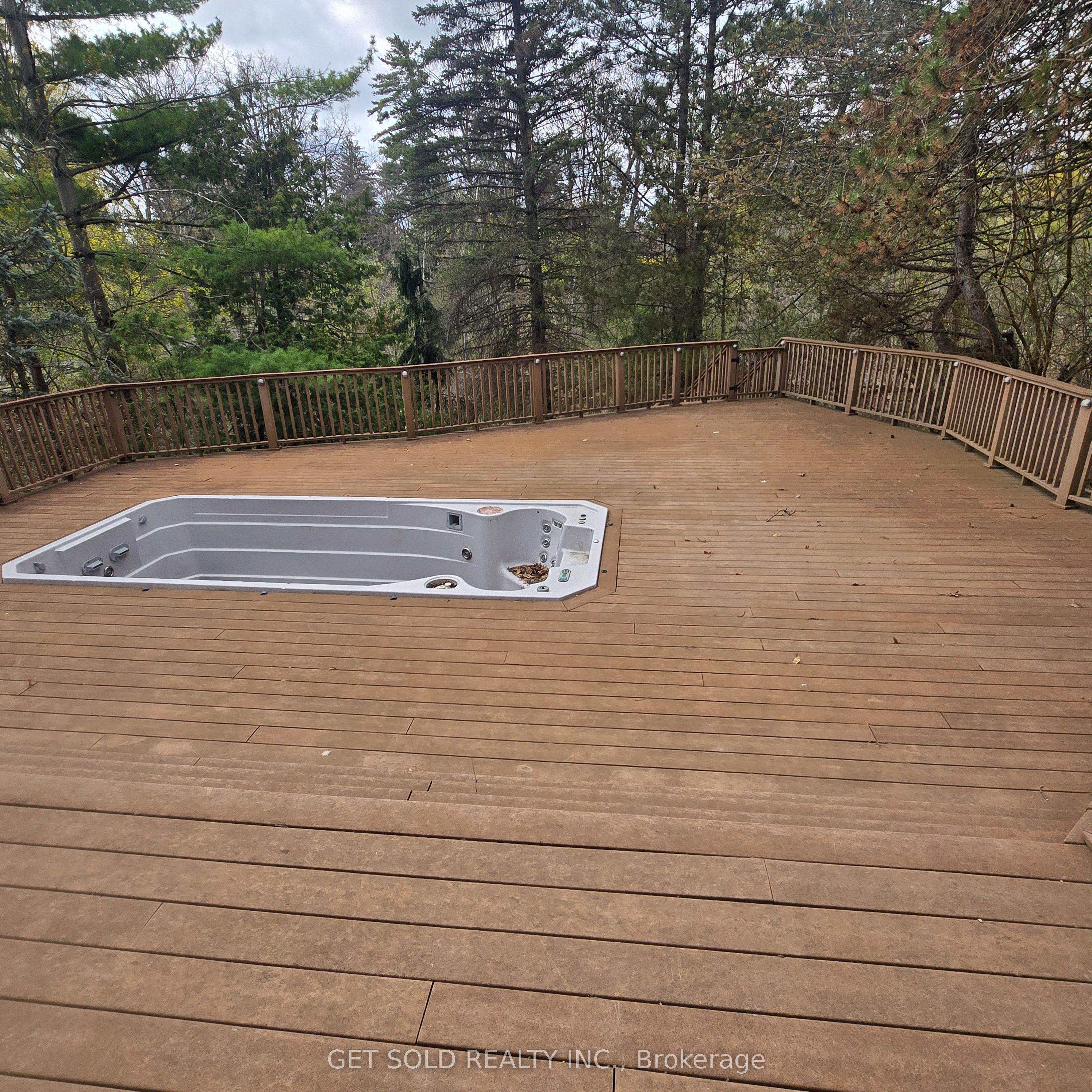 1701 Birchwood Drive, Mississauga, ON L5J 1T7