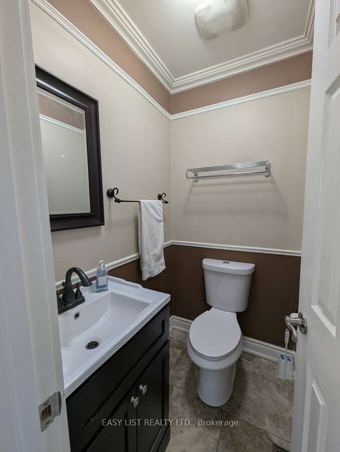 9 Jessie Street, Brampton, ON L6Y 1L3