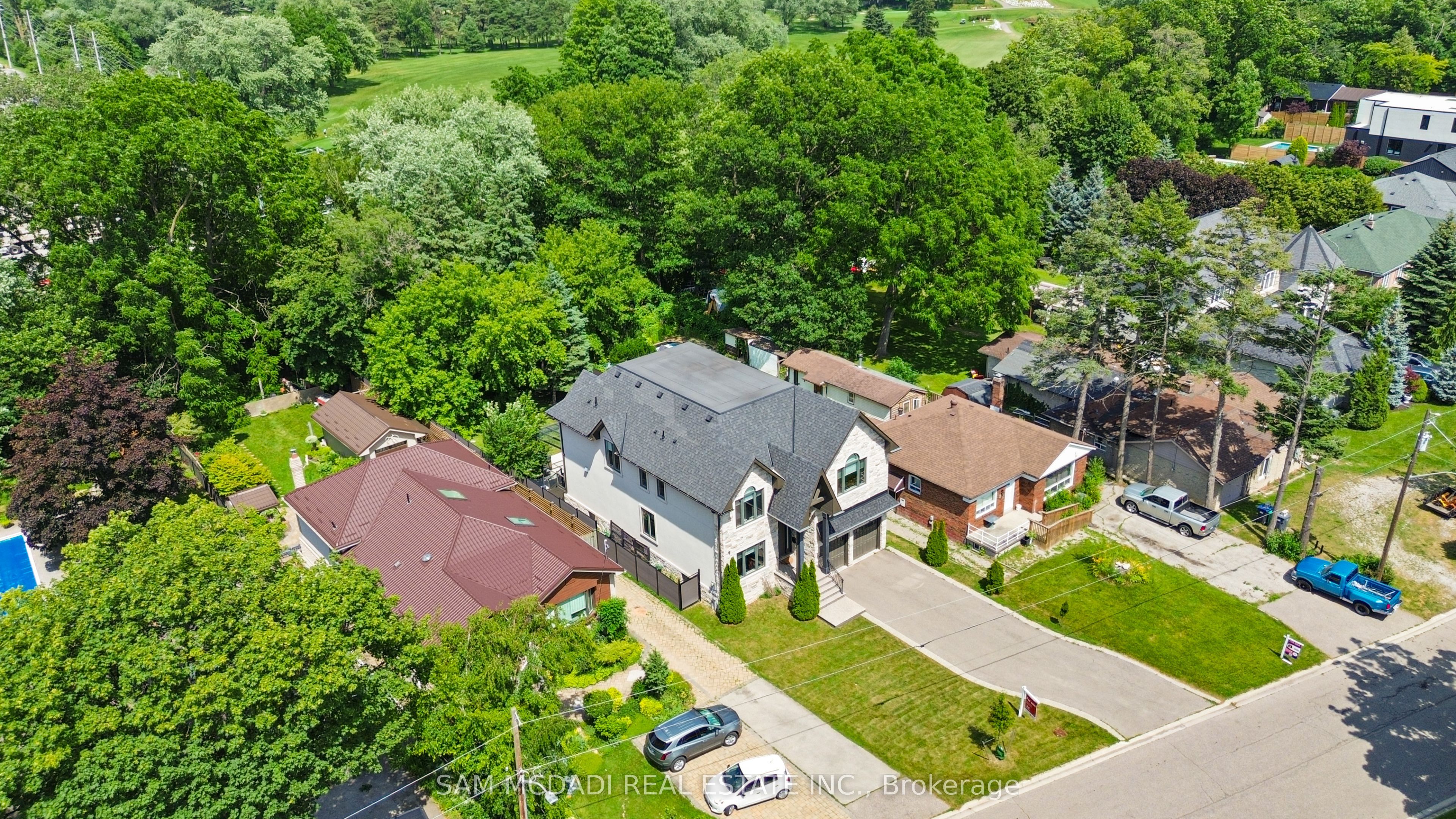 1487 Myron Drive, Mississauga, ON L5E 2N5
