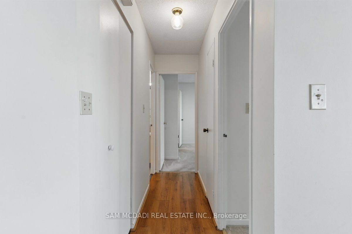 200 Robert Speck Parkway 1203, Mississauga, ON L4Z 1S3