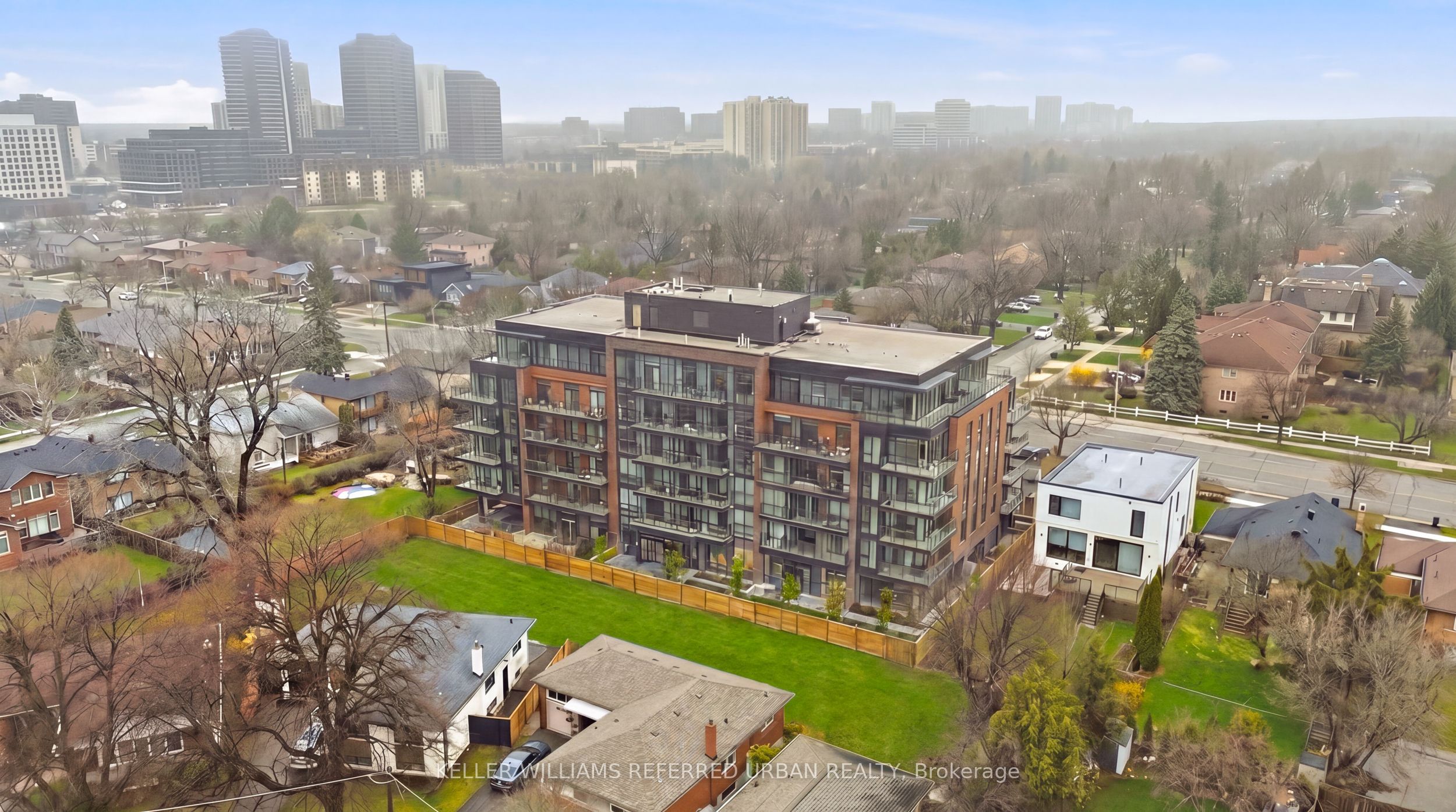 3985 Bloor Street W, Toronto, ON M9B 1M2