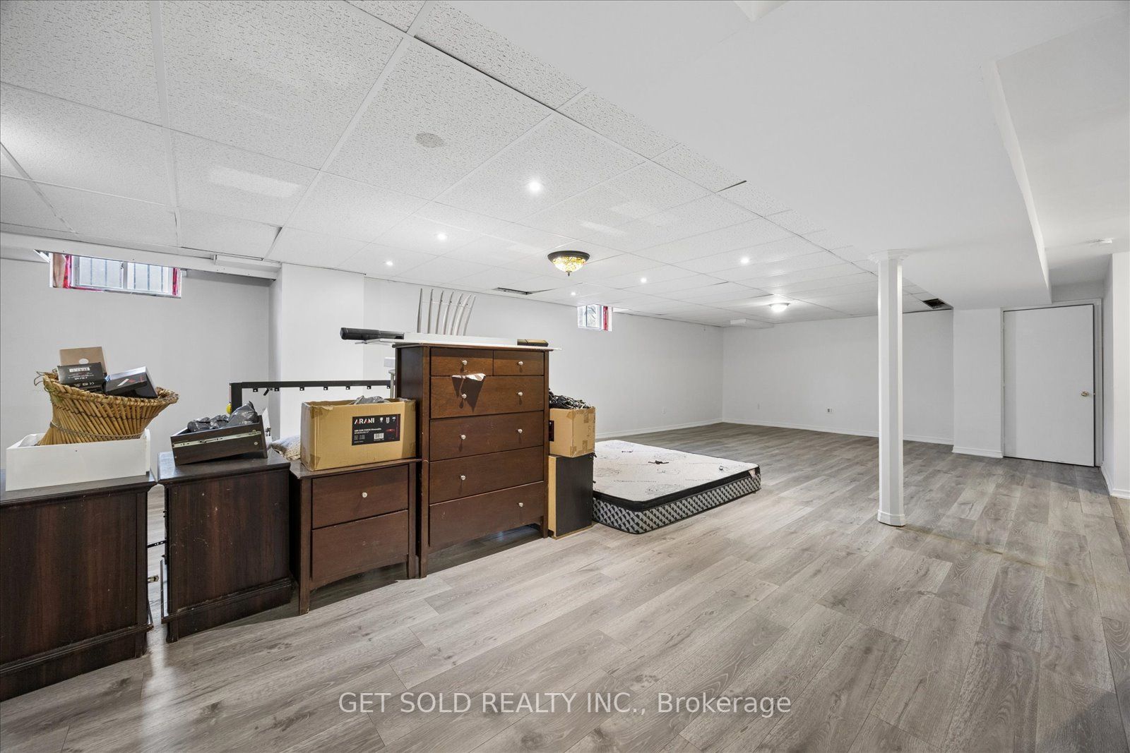 16 Deerchase Road, Brampton, ON L6P 2L4
