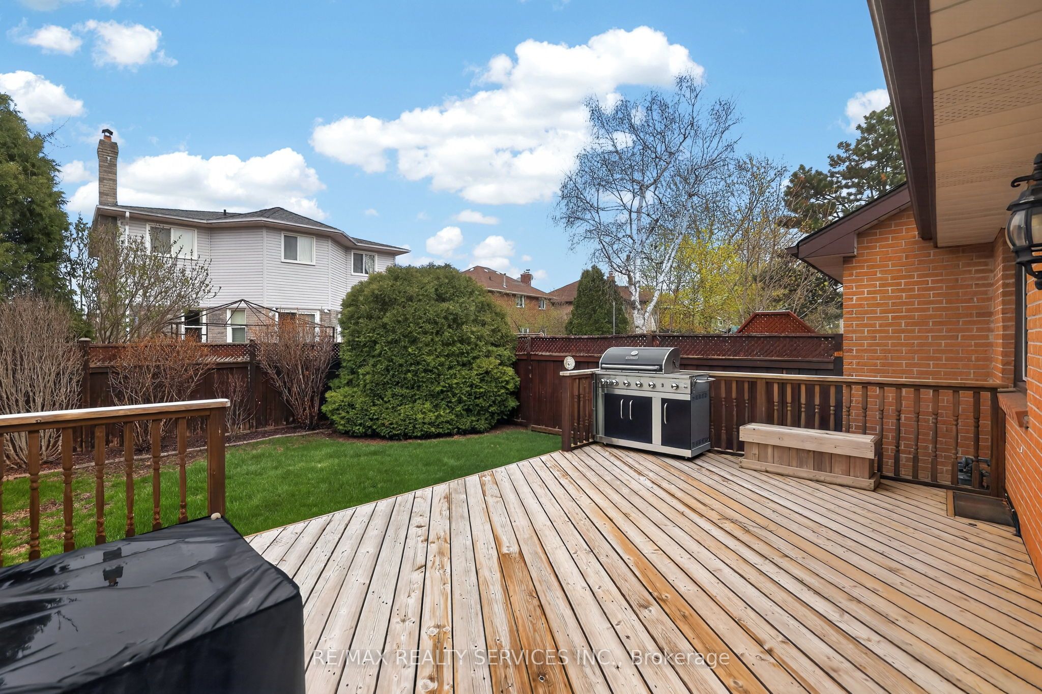 14 Brighton Place, Brampton, ON L6Z 1G4