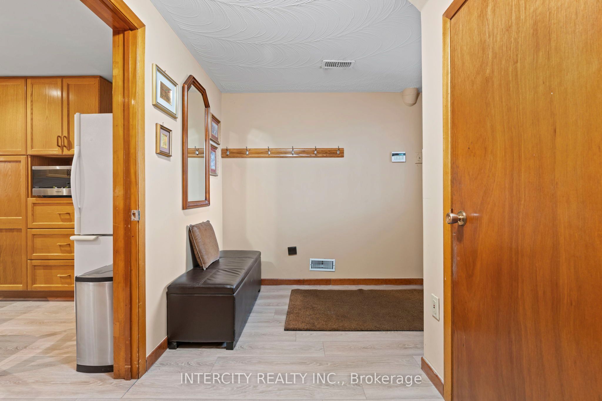 19 Gade Drive, Toronto, ON M3M 2K2
