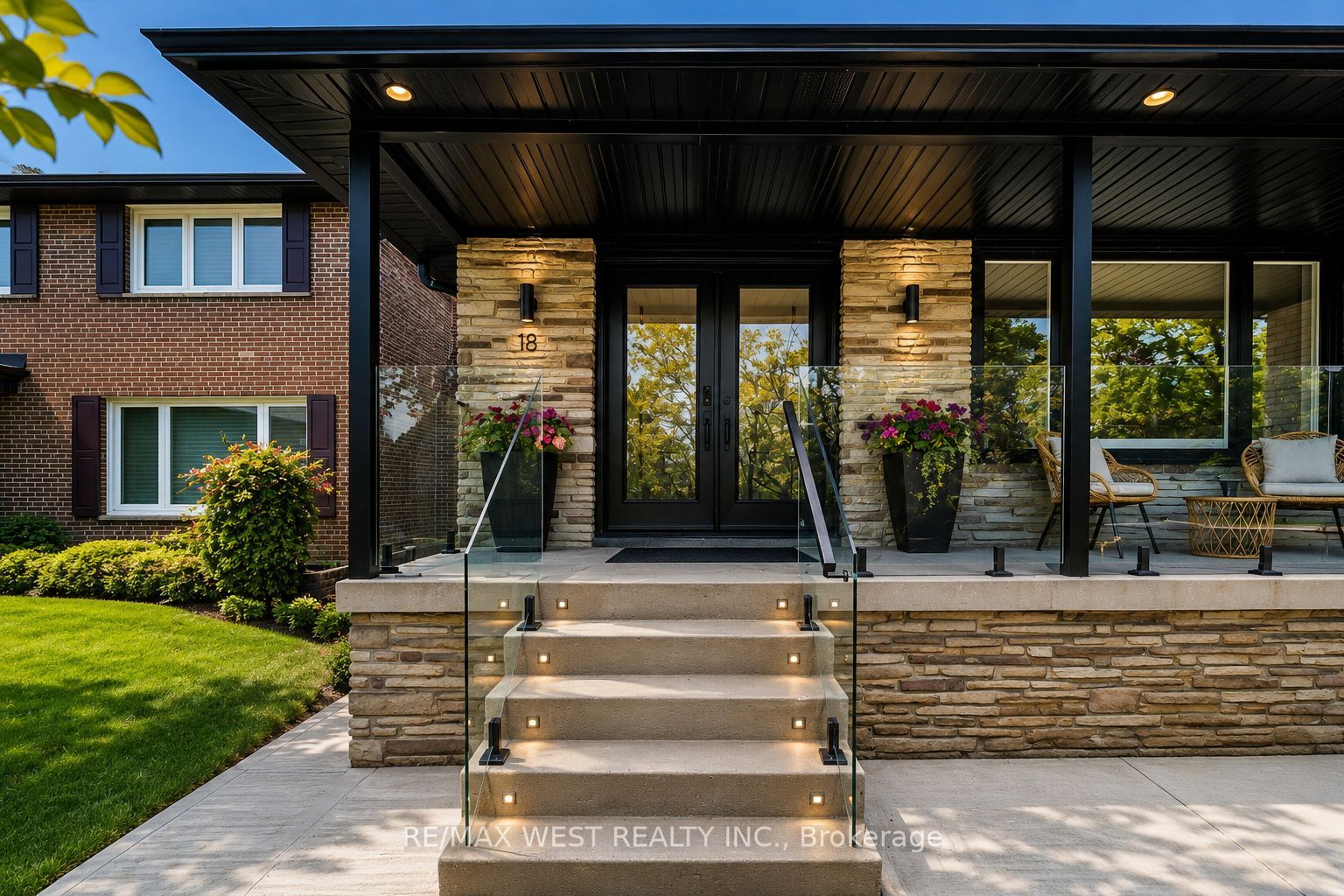 18 Torrington Drive, Toronto, ON M9C 3V5