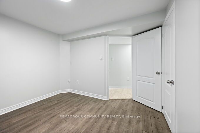 19 Hamer Boulevard, Toronto, ON M9R 4A8