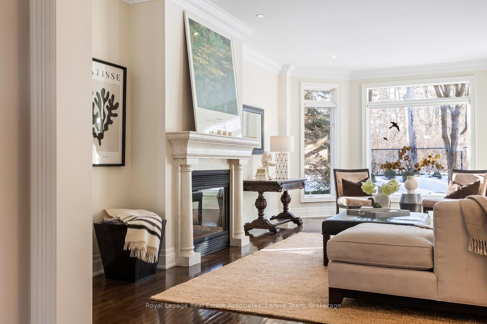 562 Gladwyne Court, Mississauga, ON L5H 4L4