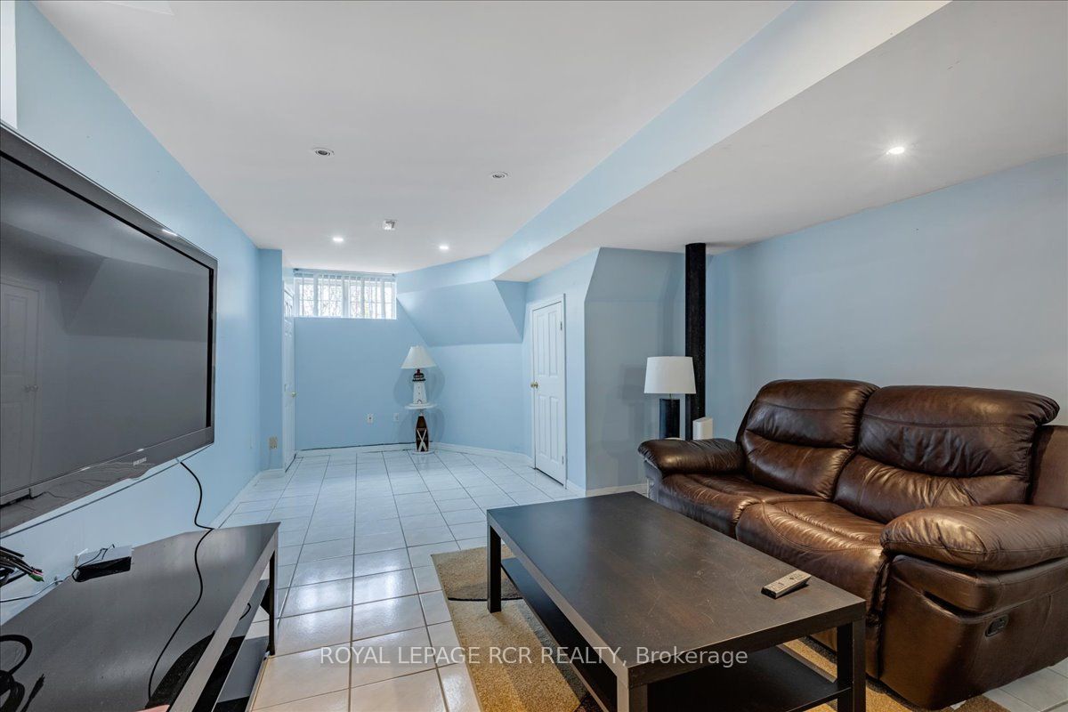 293 Van Kirk Drive, Brampton, ON L7A 1M3