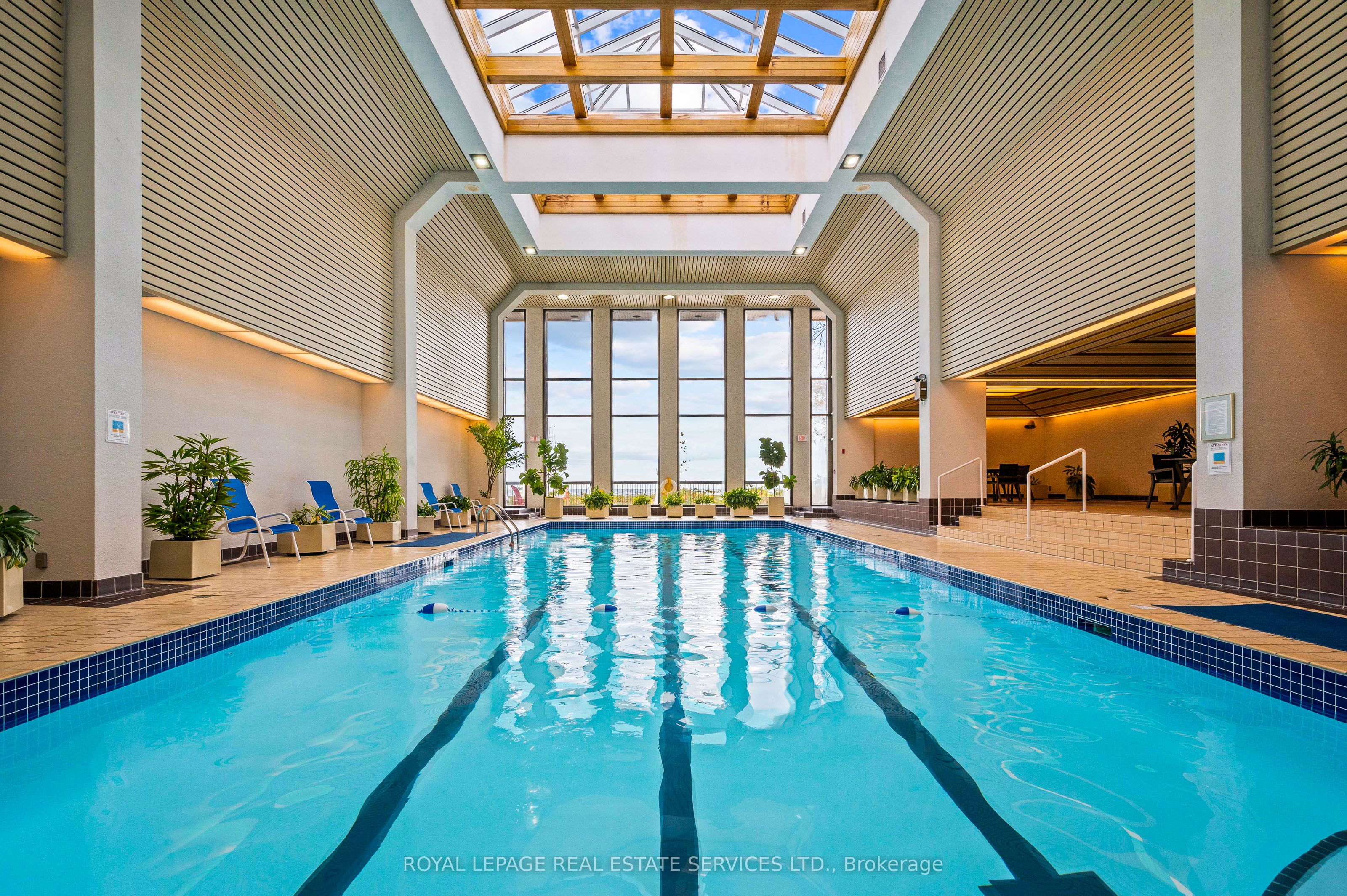 2170 Marine Drive 1203, Oakville, ON L6L 5V1