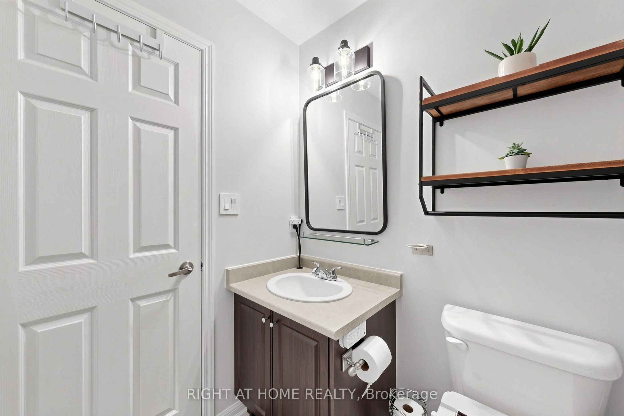 252 Wetenhall Landing N/A, Milton, ON L9T 7B7