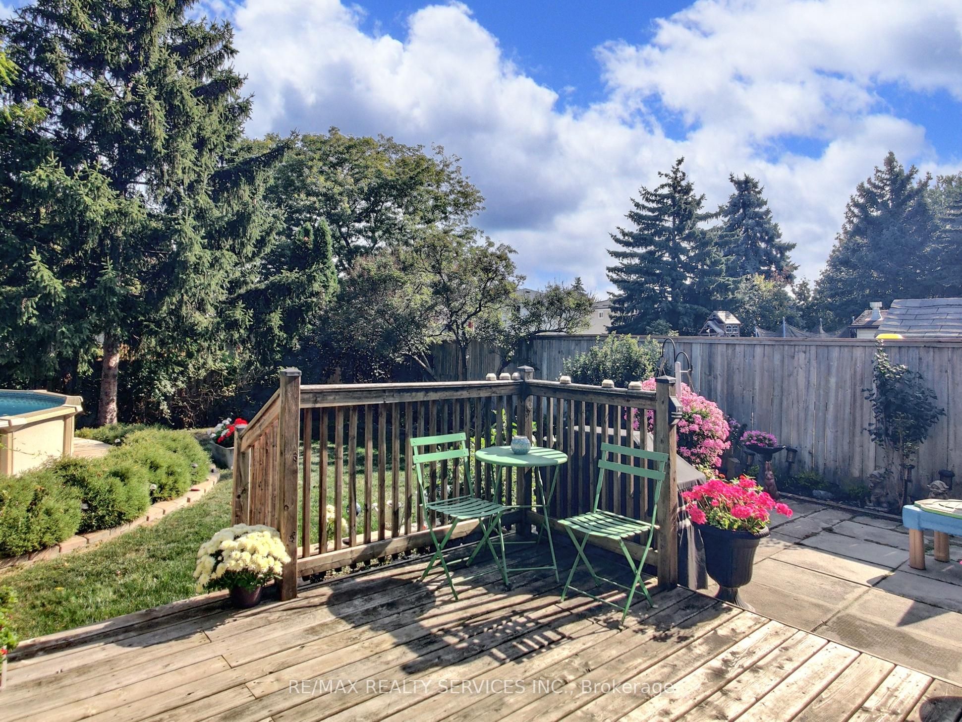 16 Grassington Crescent, Brampton, ON L6S 1Z6
