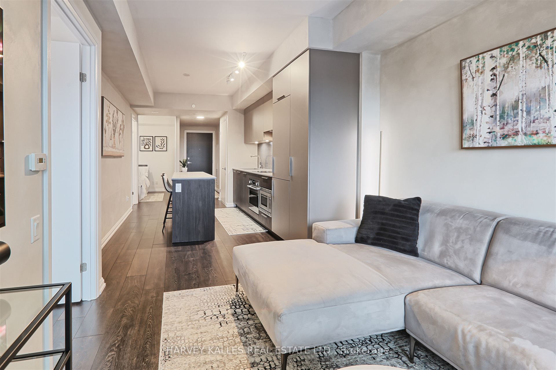 4208 Dundas Street W 412, Toronto, ON M8X 0B1