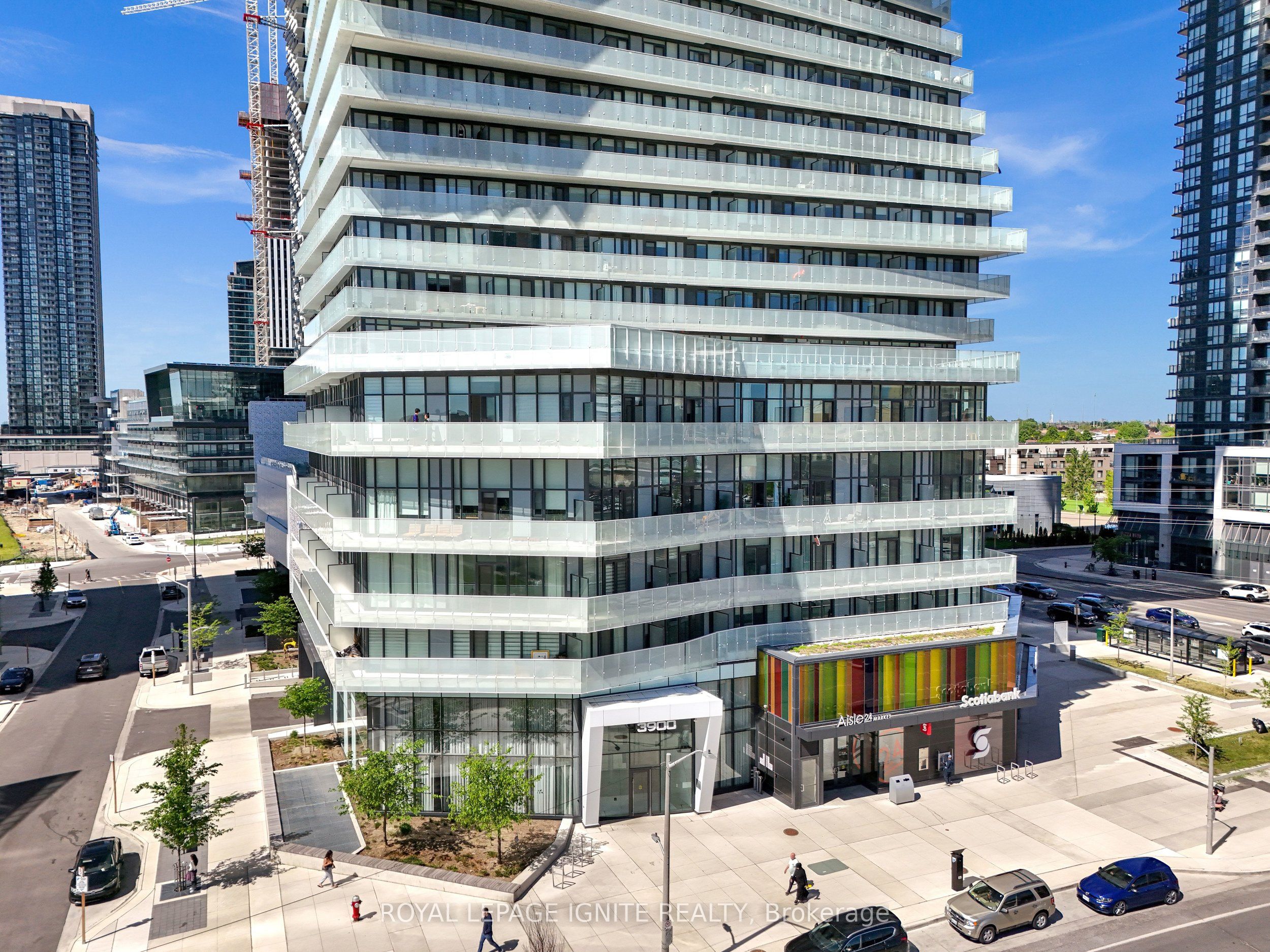 3900 Confederation Parkway 3301, Mississauga, ON L5B 0M3
