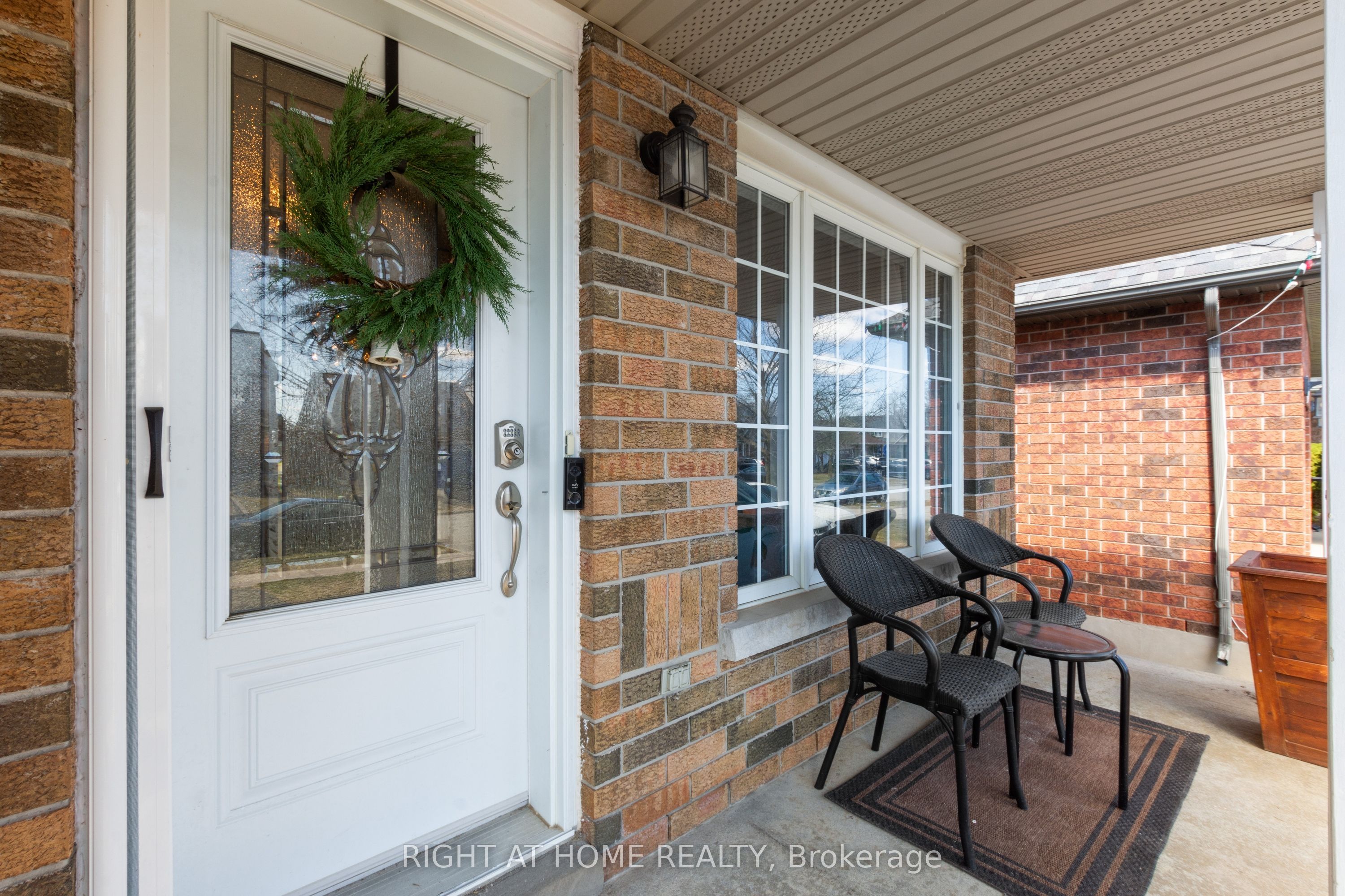 15 Settlers Road, Orangeville, ON L9W 5E3
