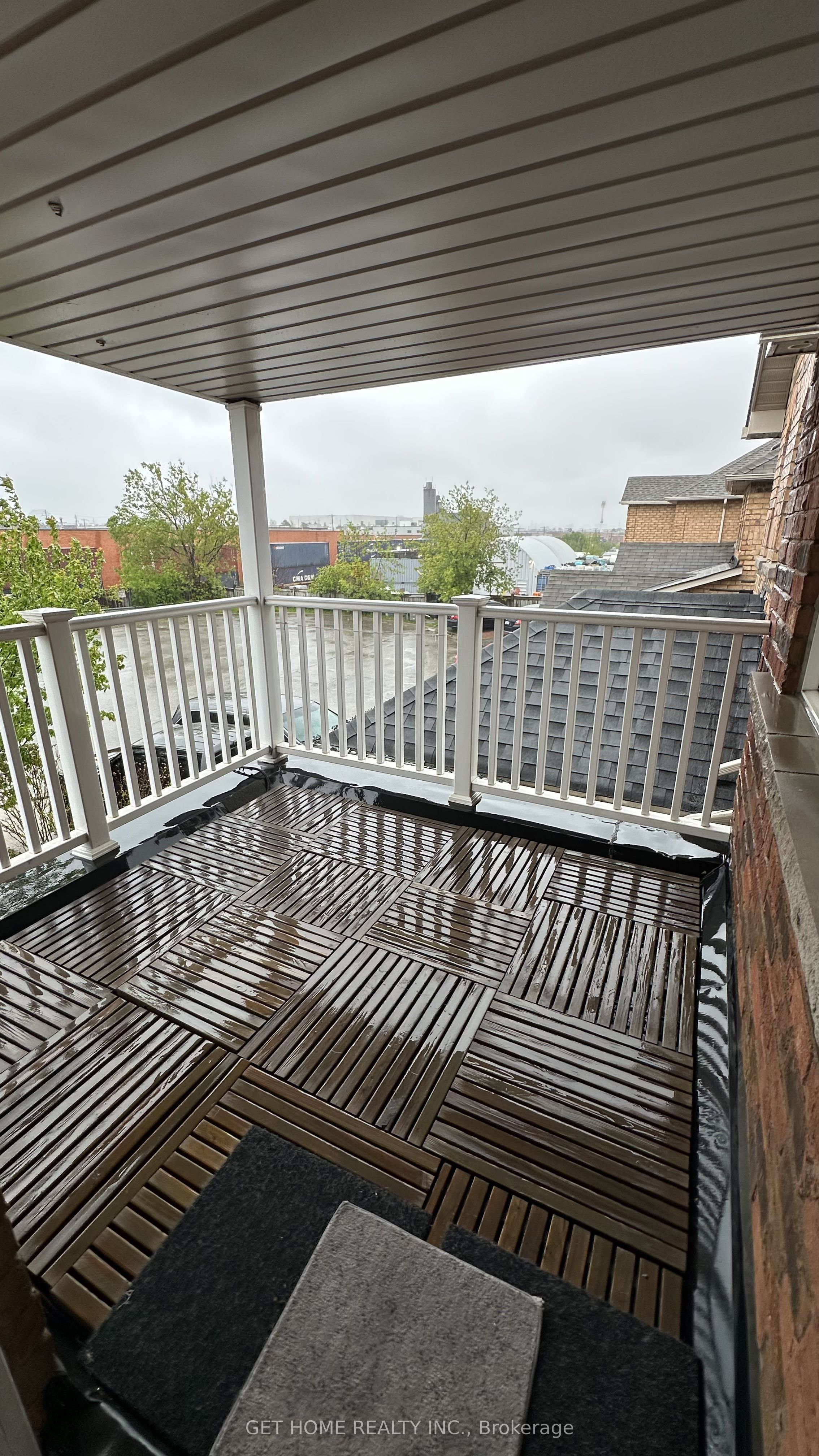 97 San Gabriele Place, Toronto, ON M9L 3A4