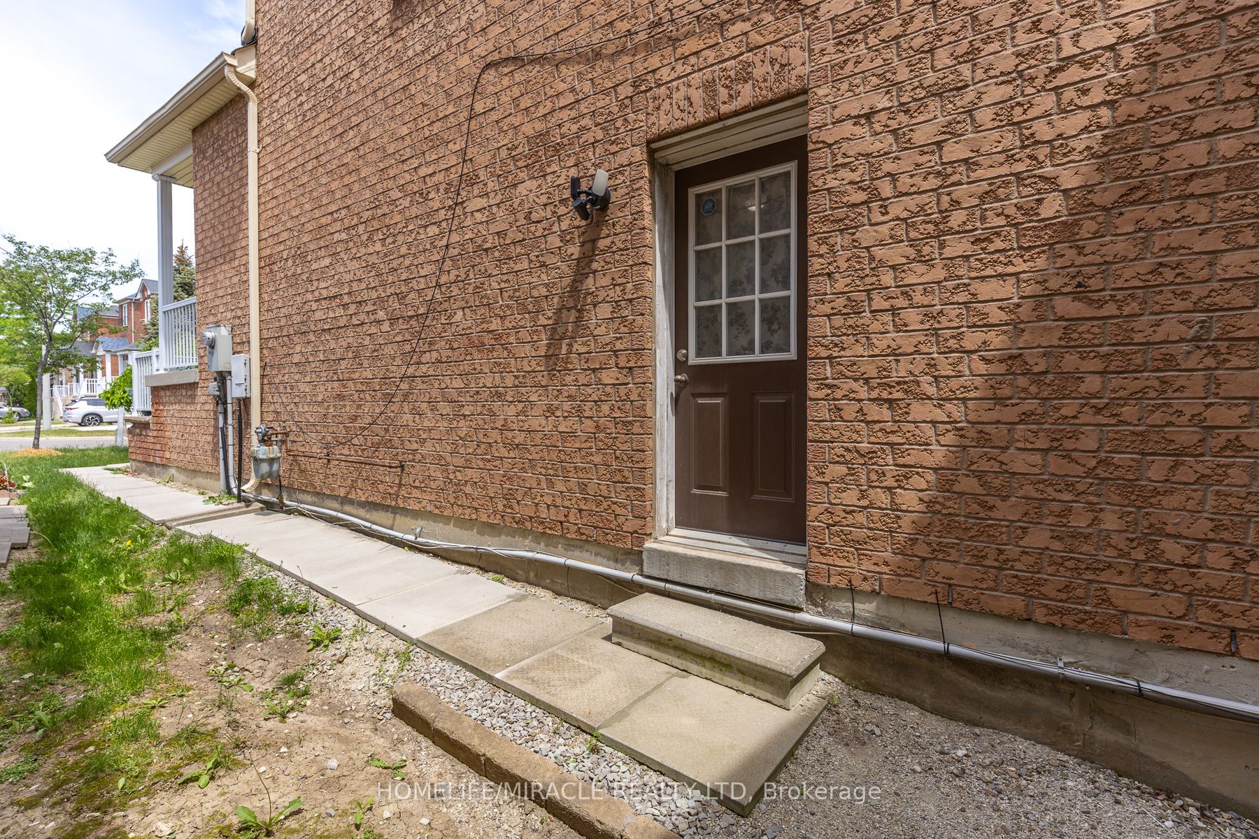 22 Domenico Crescent, Brampton, ON L6P 1H5