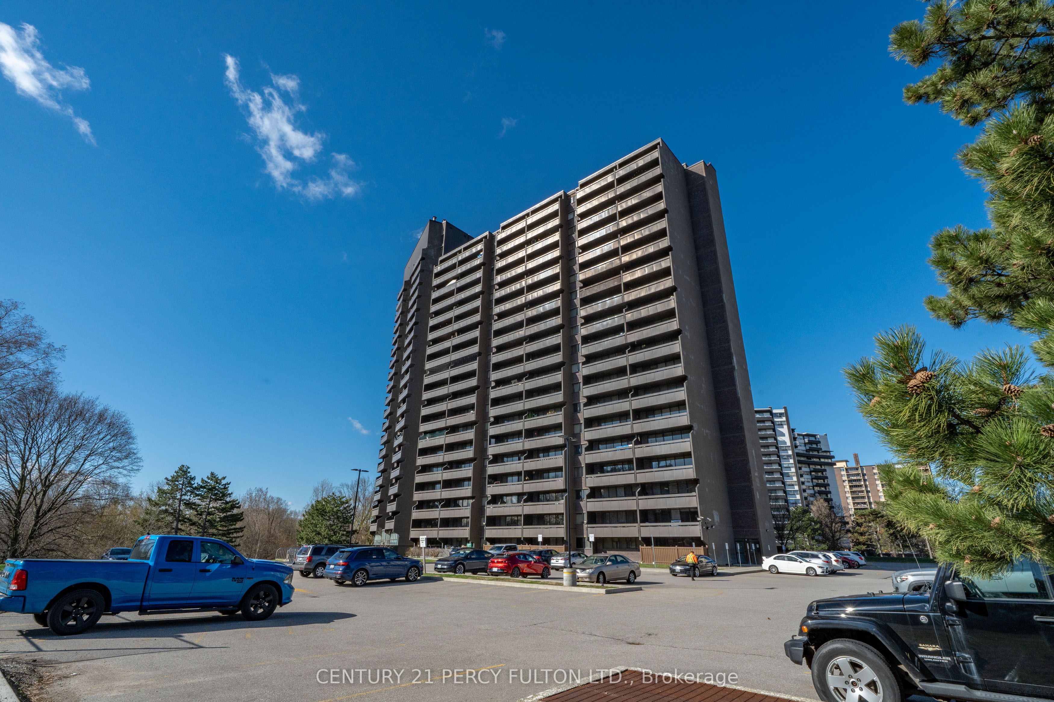 11 Wincott Drive PH 12, Toronto, ON M9R 2R9
