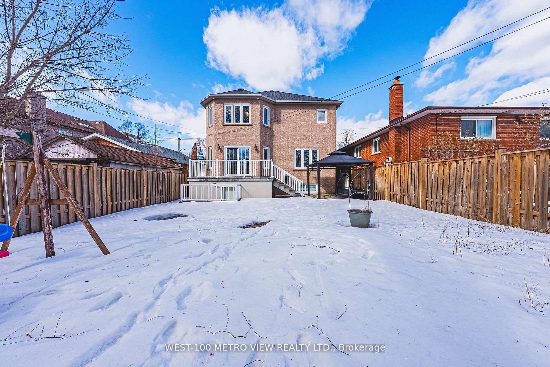 589 Glen Park Avenue, Toronto, ON M6B 2G4
