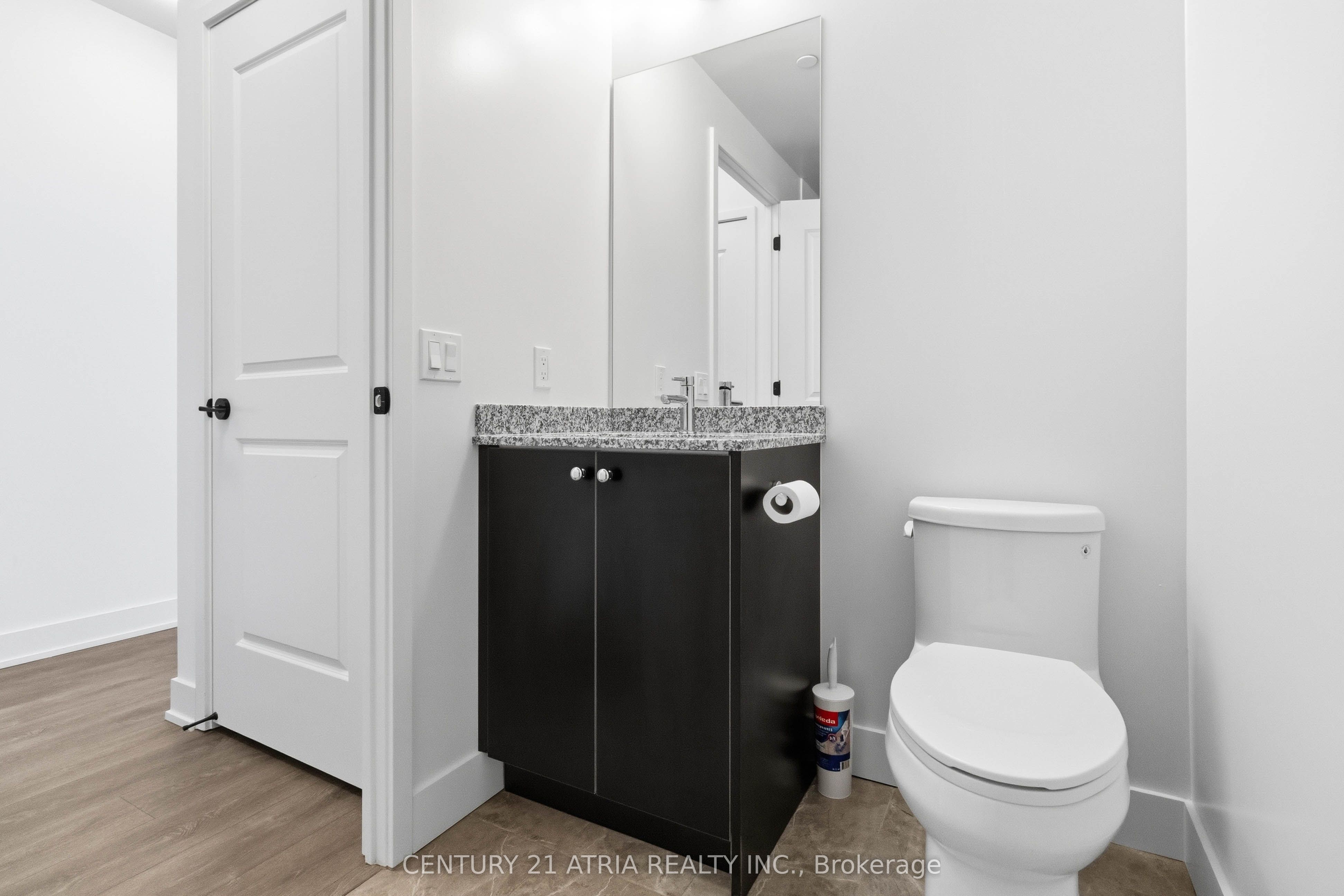 2343 Khalsa Gate Ph811, Oakville, ON L6M 5R6