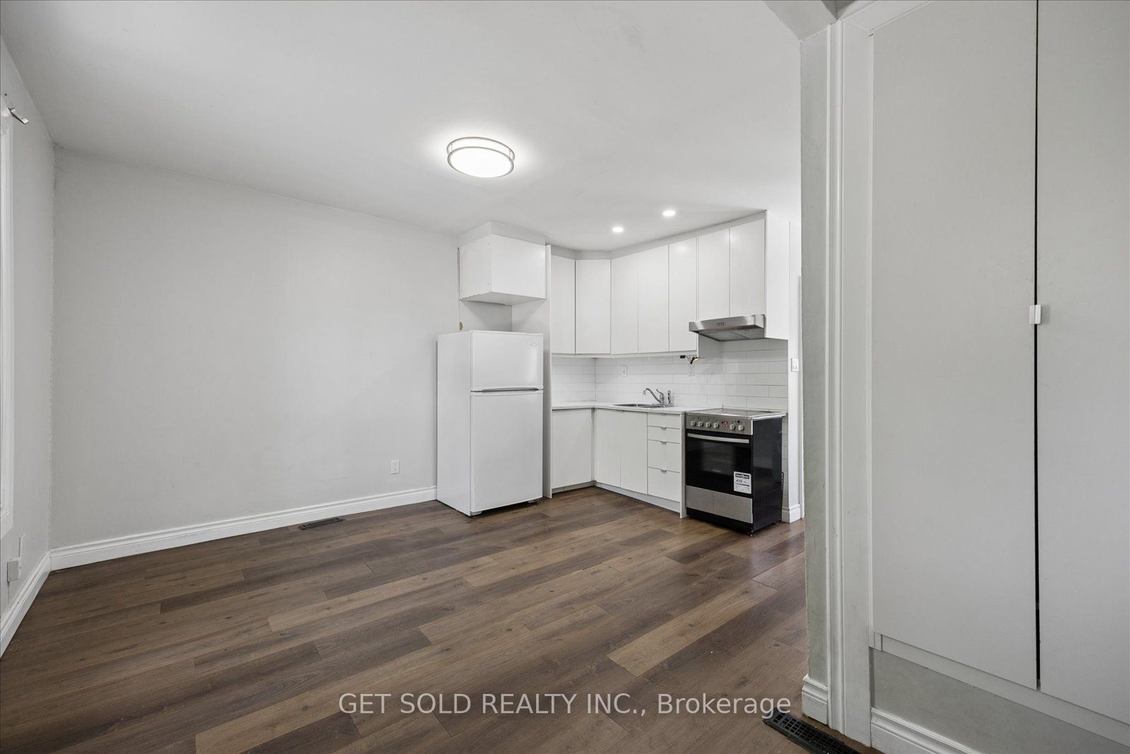 1089-1091 Dovercourt Road, Toronto, ON M6H 2X7