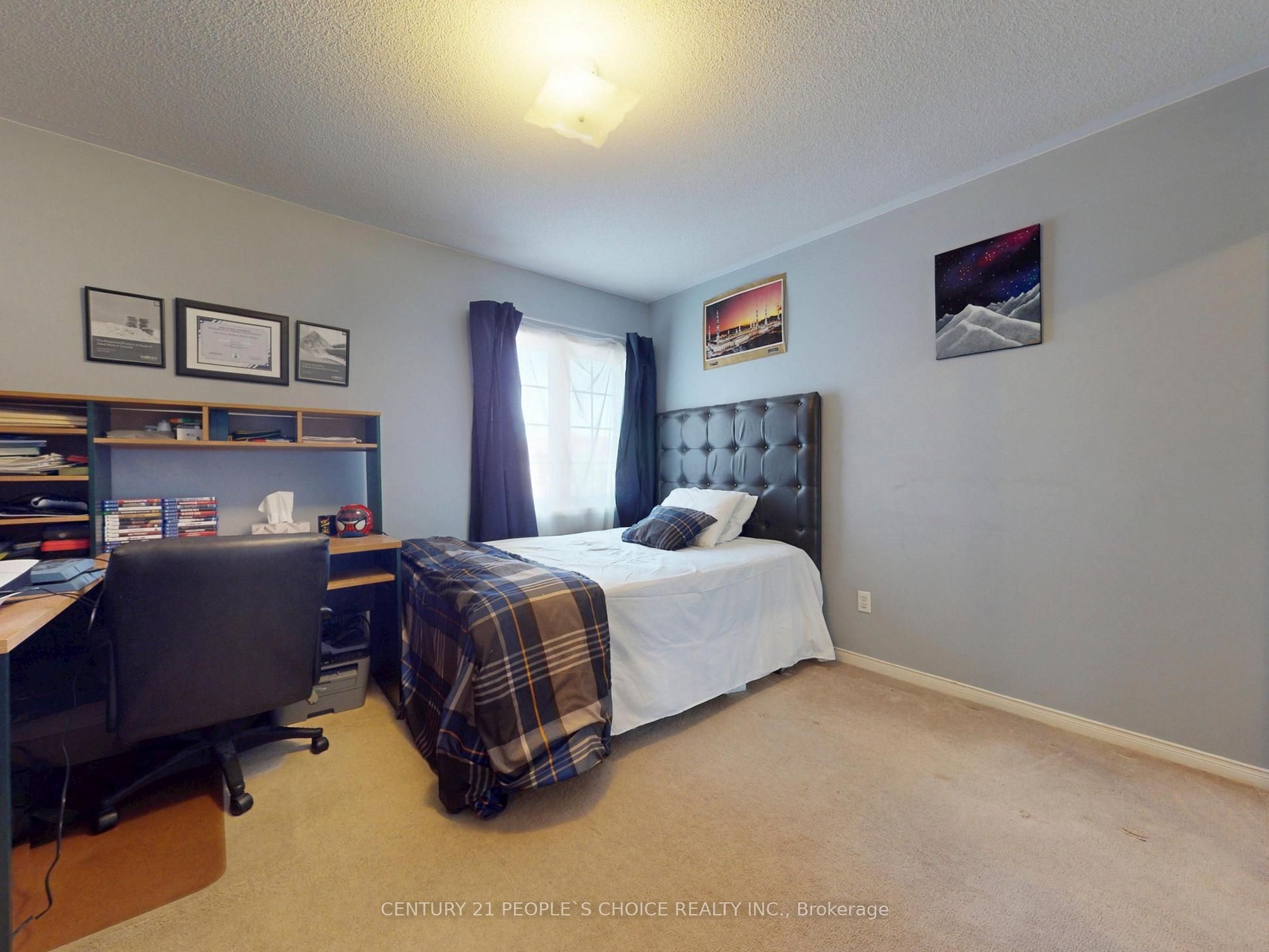 1082 Galesway Boulevard, Mississauga, ON L5V 2T6