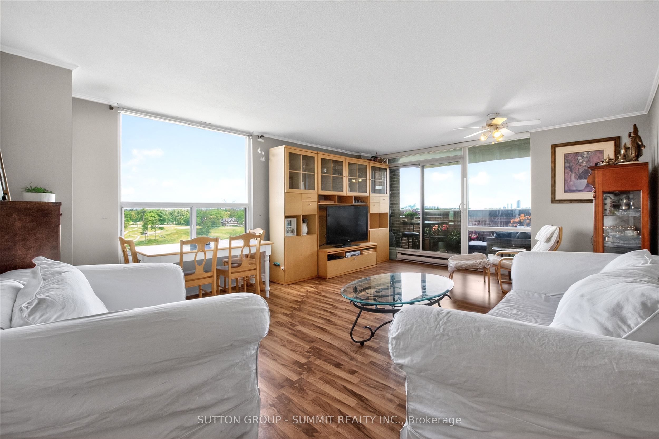 1535 LAKESHORE Road E 1606, Mississauga, ON L5E 3E2