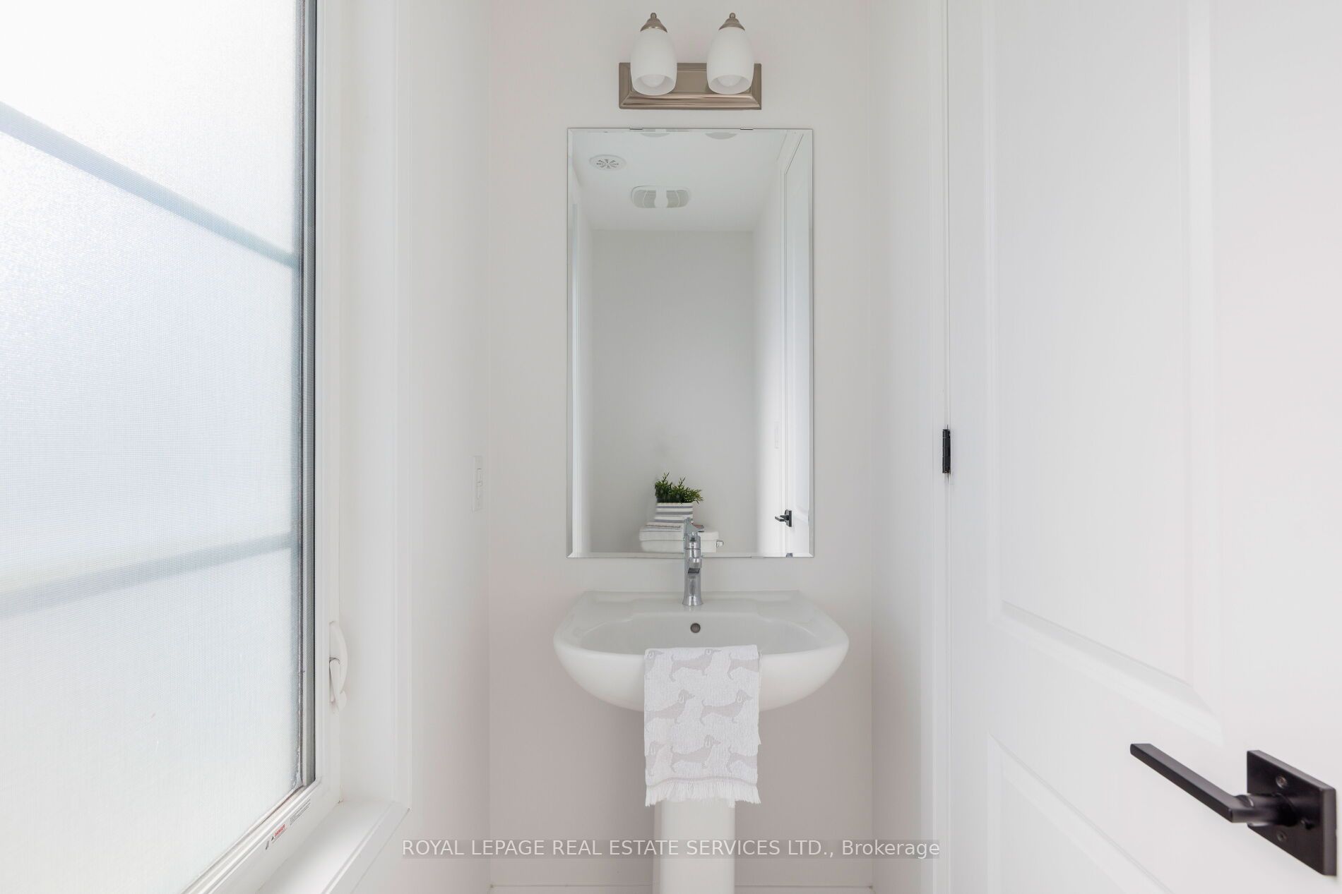 1317 Leriche Way 86, Milton, ON L9E 0H5
