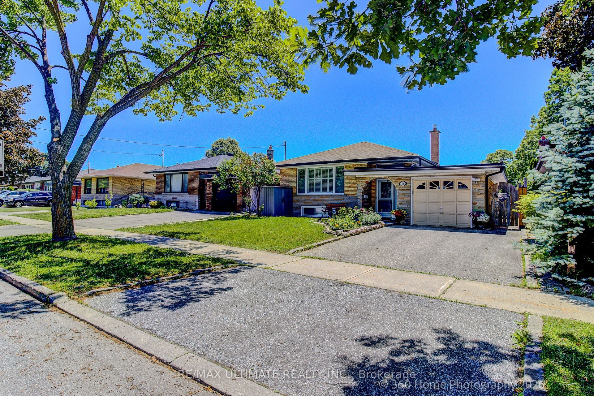 53 Poynter Drive, Toronto, ON M9R 1L3