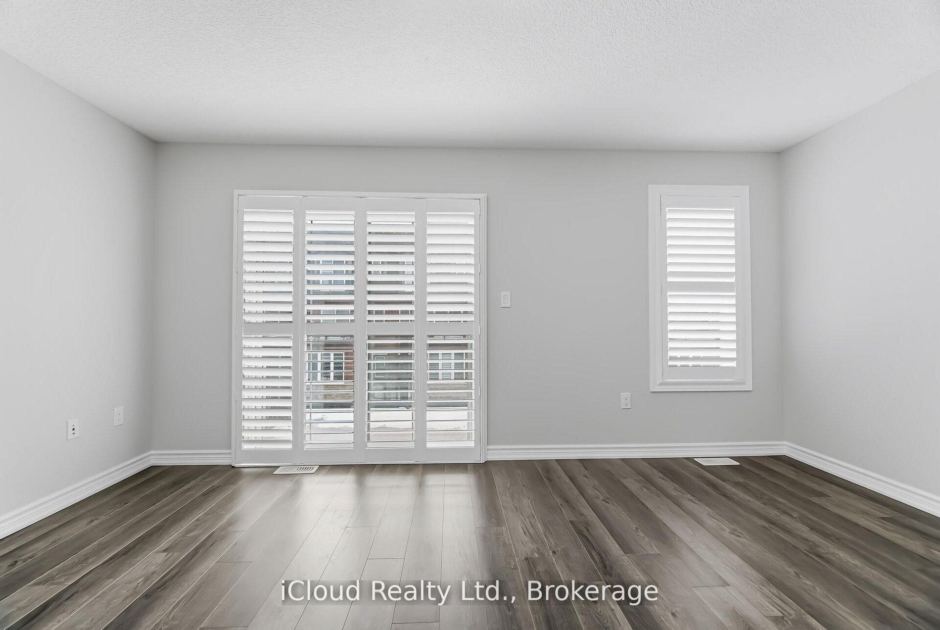 445 Ontario Street 103, Milton, ON L9T 9K4