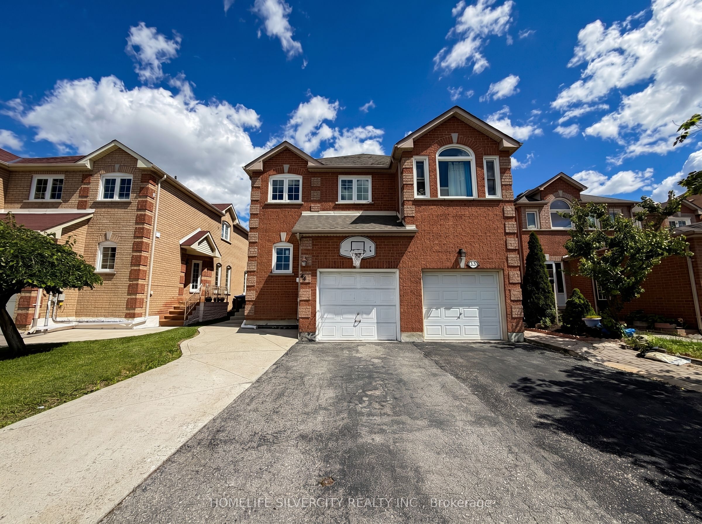 45 Piane Avenue, Brampton, ON L6Y 4X9