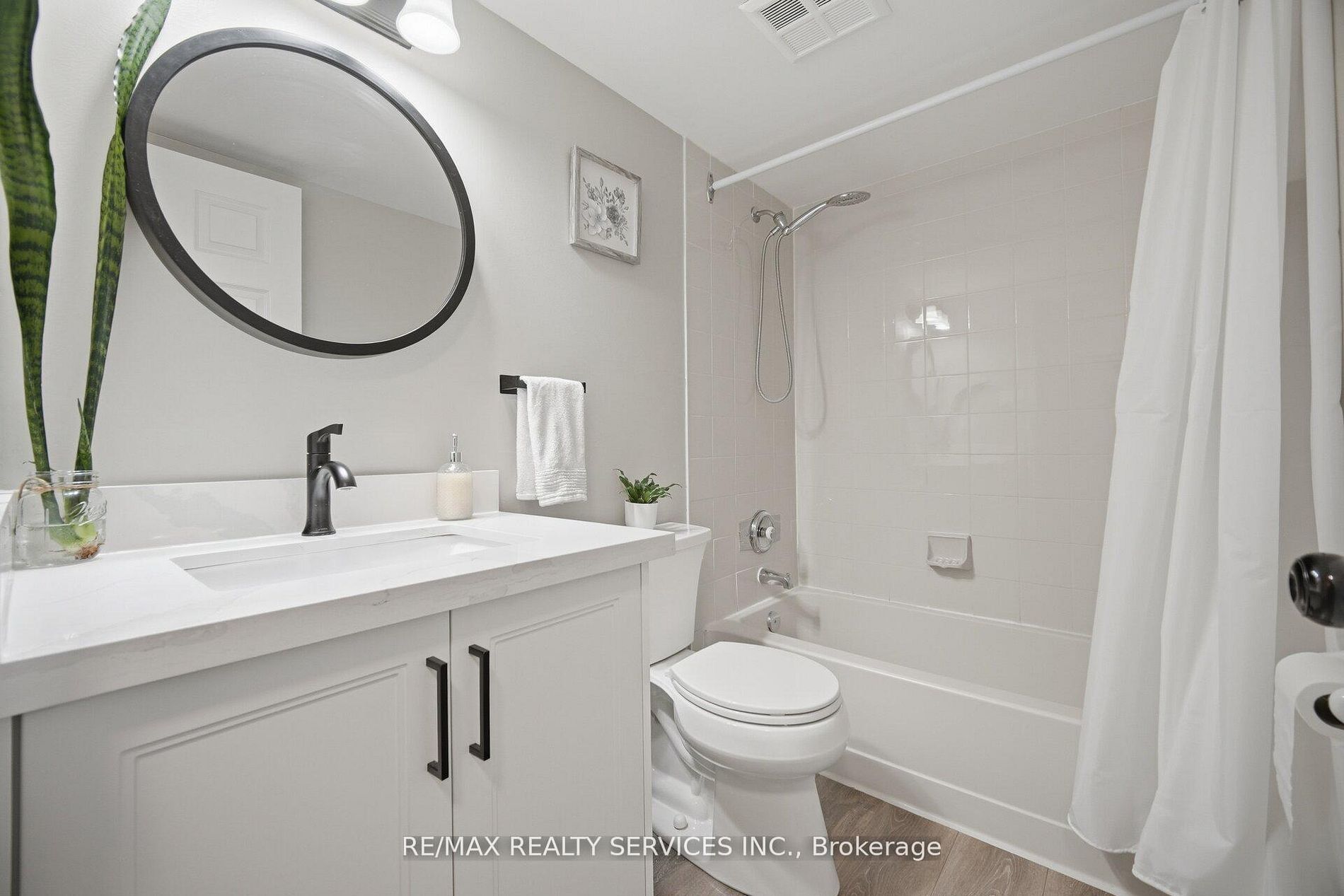330 Mill Street S 711, Brampton, ON L6Y 3V3